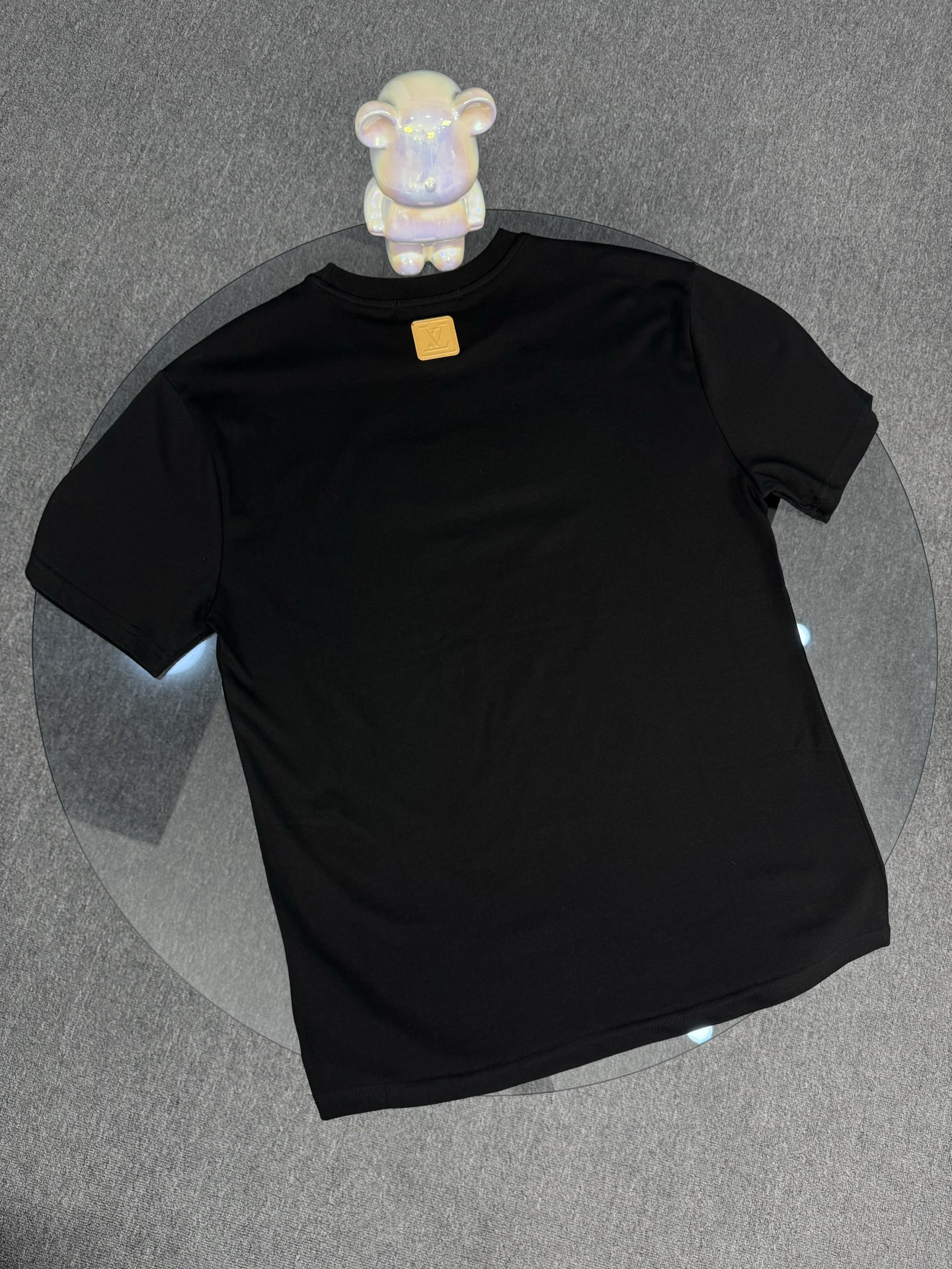 Louis Vuitton Camiseta de Algodón con Logotipo VVN de Cuero para Hombre 10 i1746147145 799 8