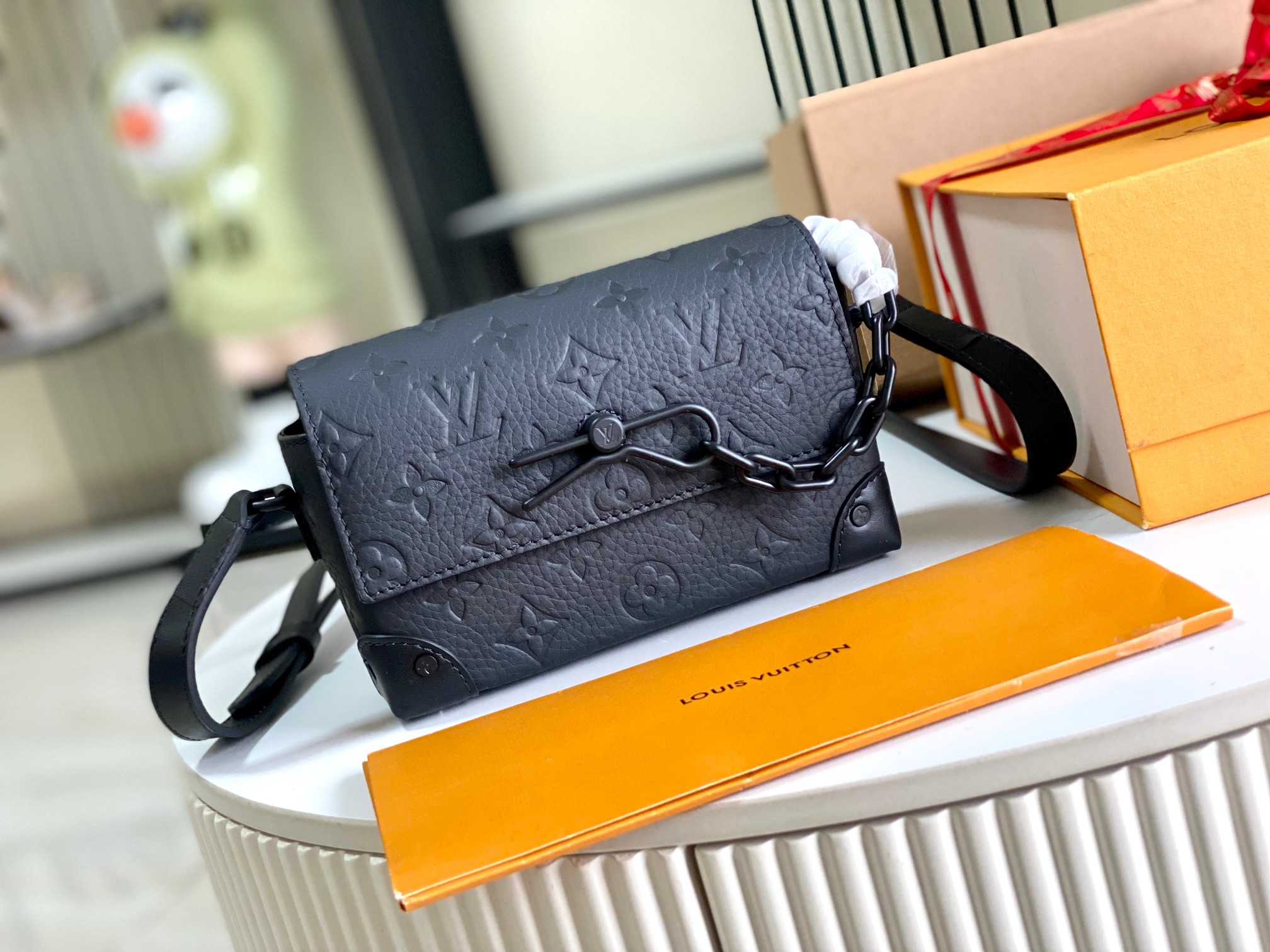 Louis Vuitton Haute Couture Classic Luxury Handbag Shoulder Crossbody 2