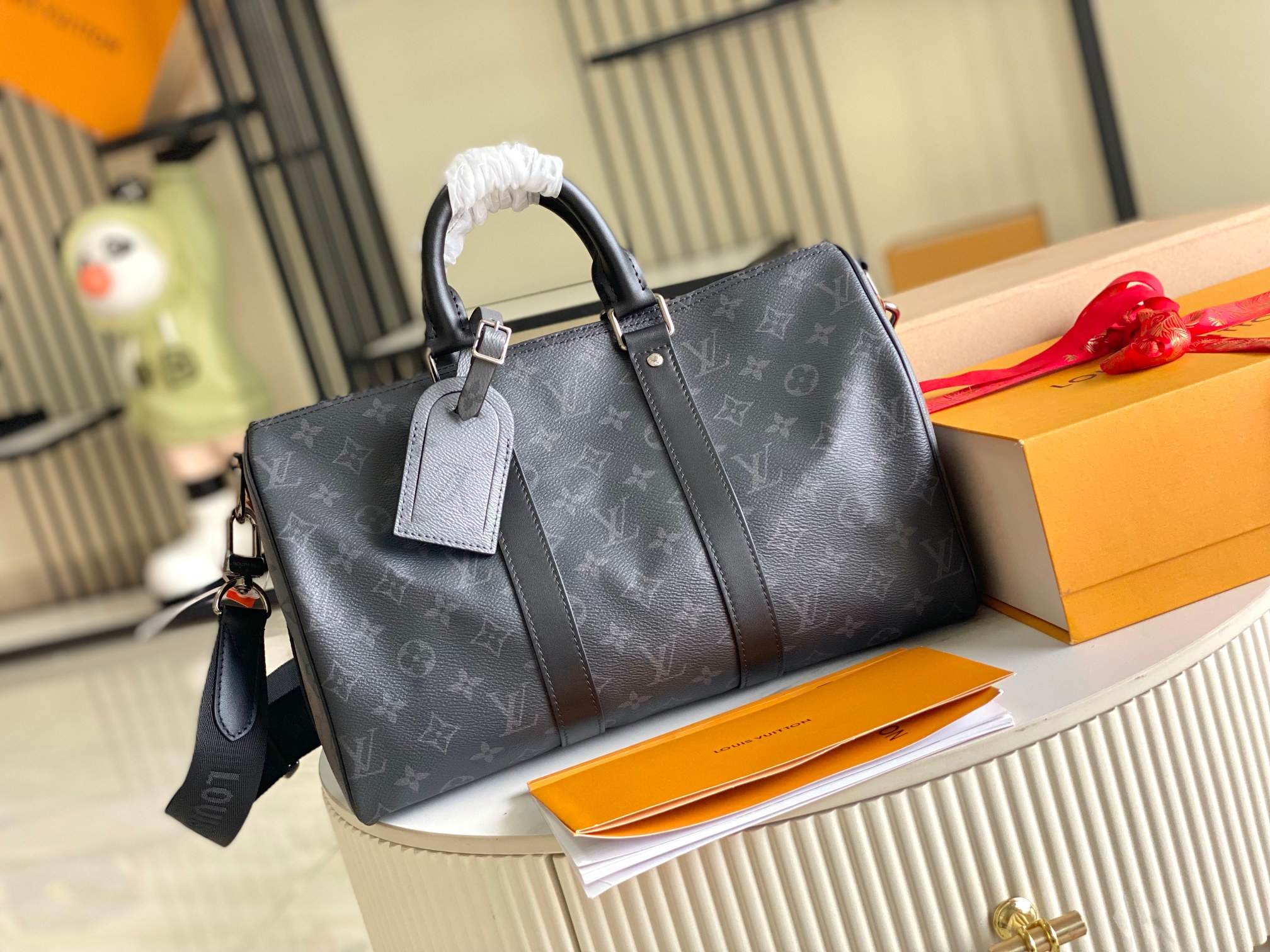 Louis Vuitton M46655 Leather Duffle Bag with Full Packaging - 33x21x16CM 3 a1695019903180 4506