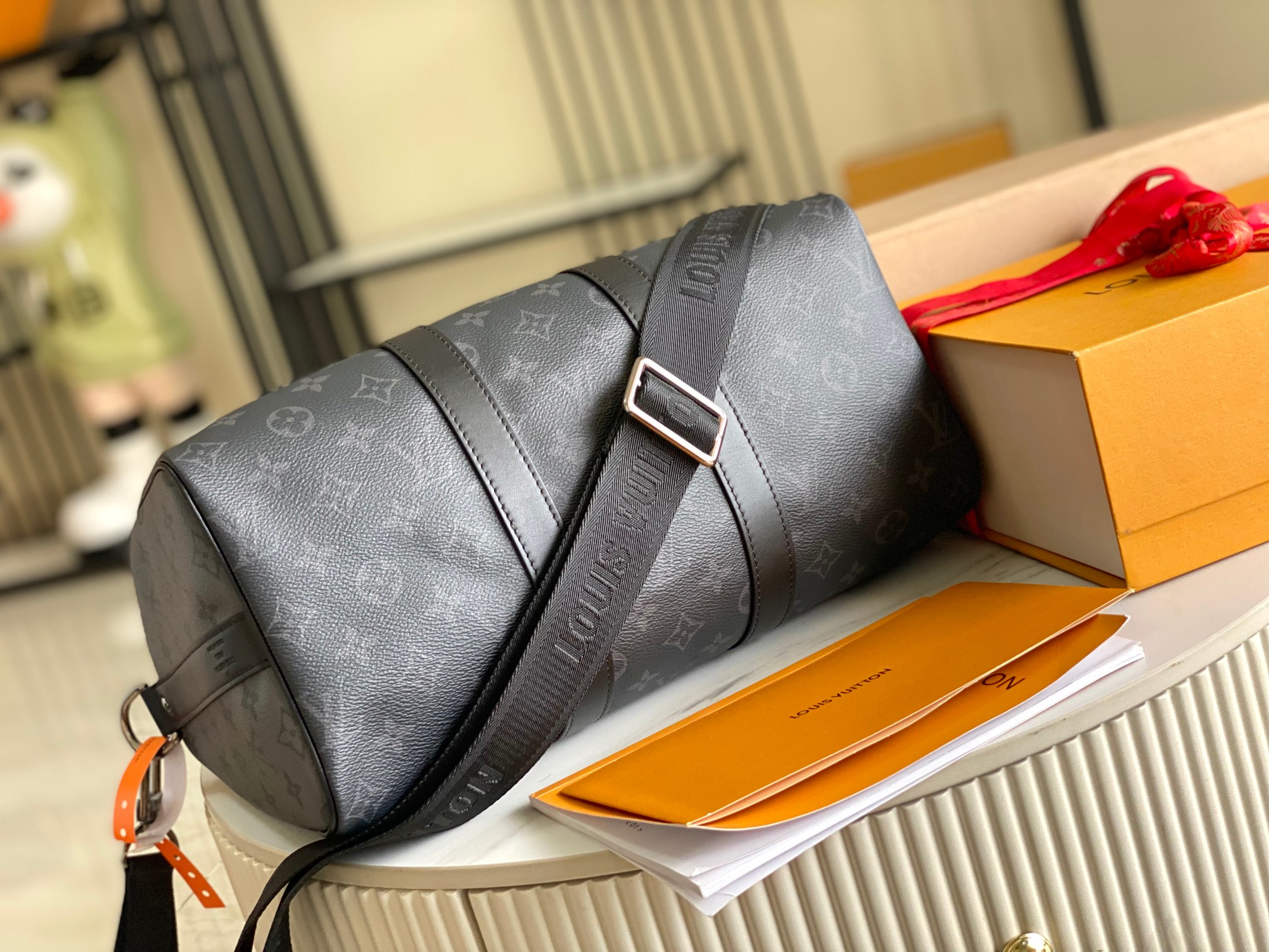 Louis Vuitton M46655 Leather Duffle Bag with Full Packaging - 33x21x16CM 5 a1695019903186 5647