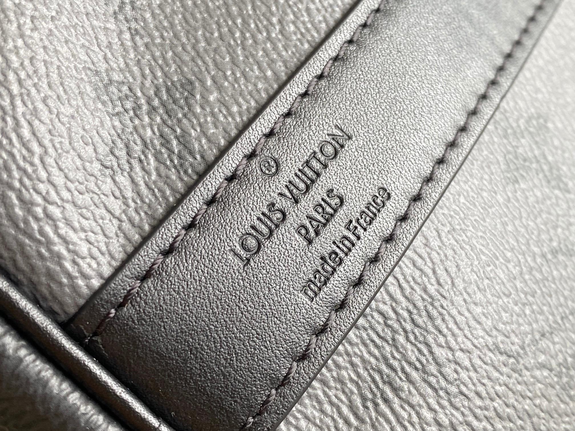 Louis Vuitton M46655 Leather Duffle Bag with Full Packaging - 33x21x16CM 9 a1695019903203 2735