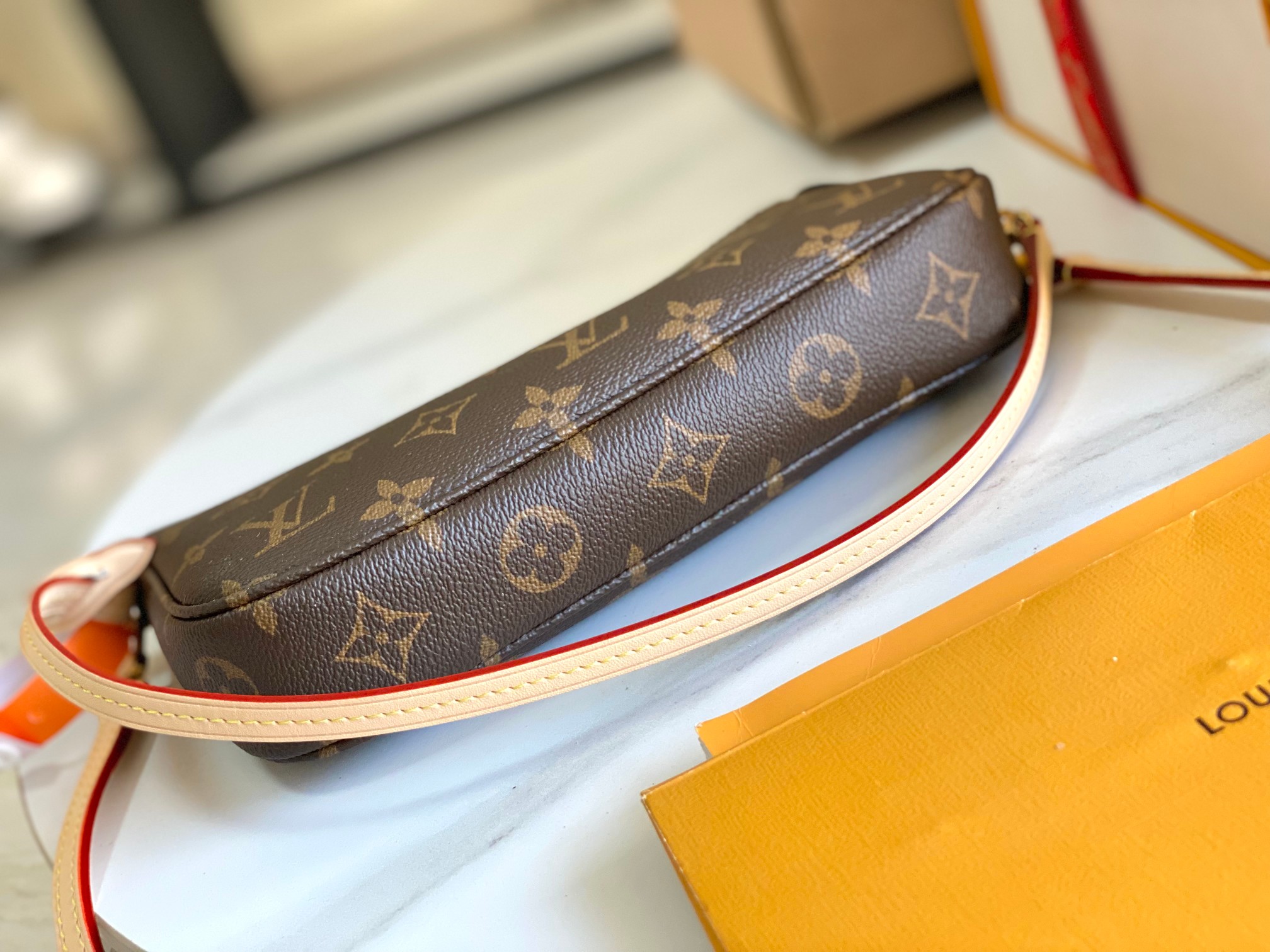 Louis Vuitton Haute Couture Classic Luxury Handbag Shoulder Crossbody 4