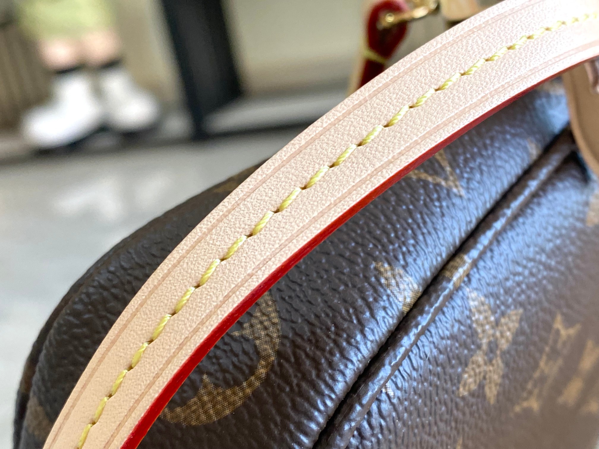 Louis Vuitton Haute Couture Classic Luxury Handbag Shoulder Crossbody 8