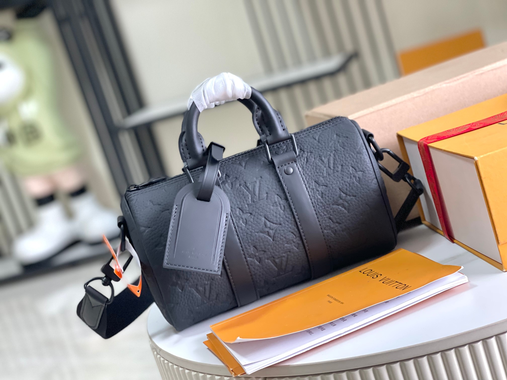 Louis Vuitton Haute Couture Classic Luxury Handbag Shoulder Crossbody 2