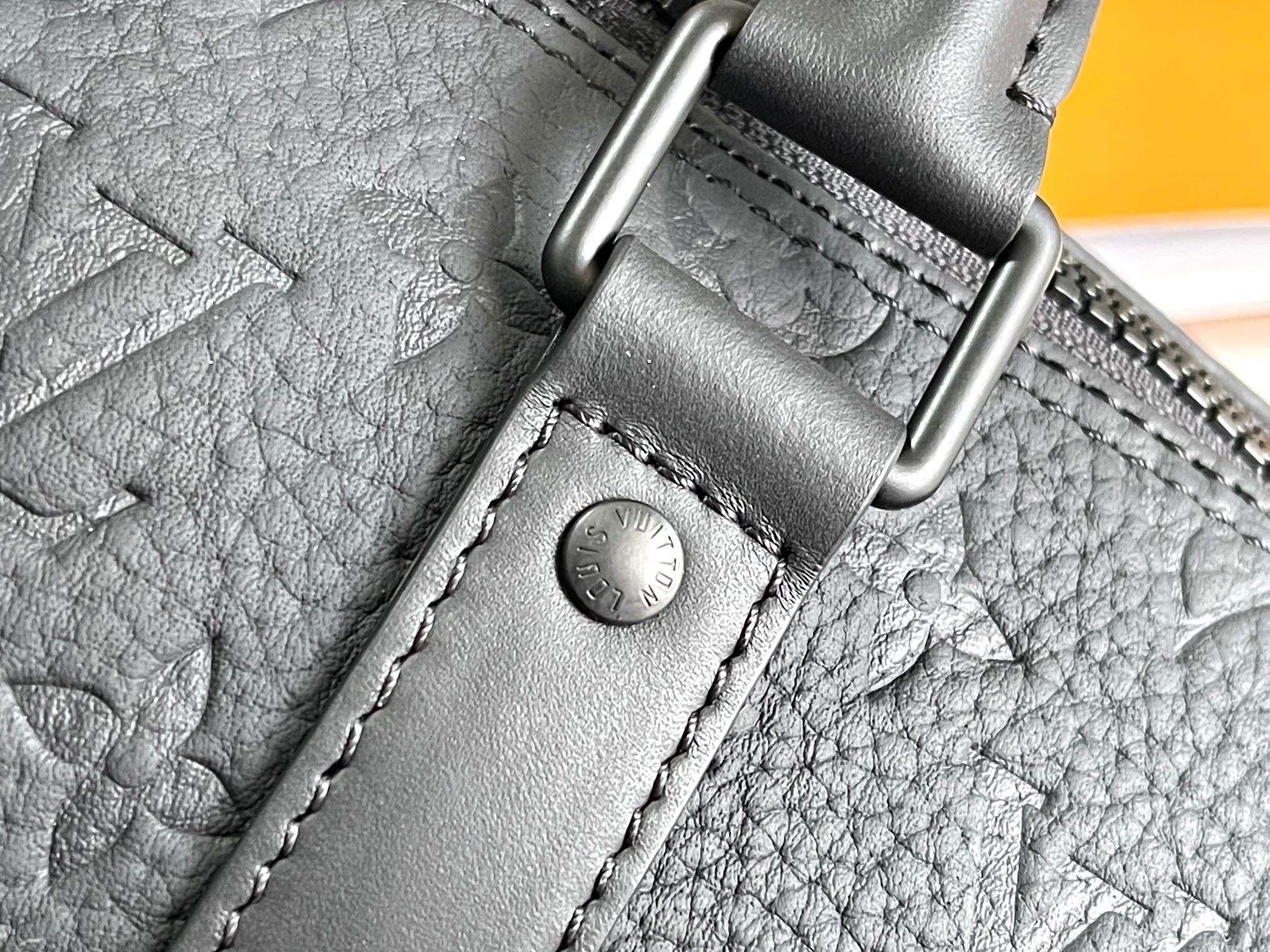 Louis Vuitton Haute Couture Classic Luxury Handbag Shoulder Crossbody 6