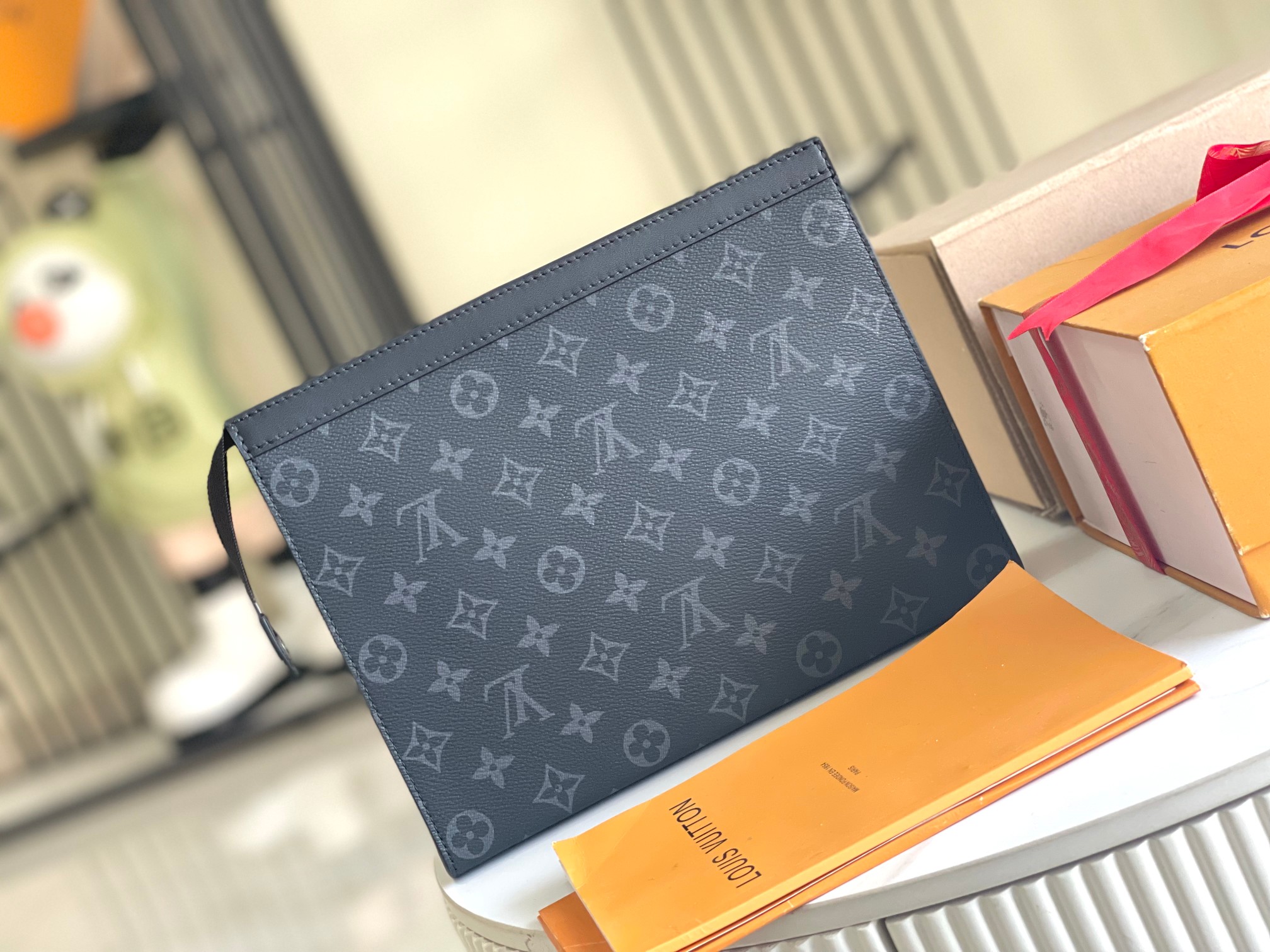 Louis Vuitton Haute Couture Classic Luxury Handbag Shoulder Crossbody 4