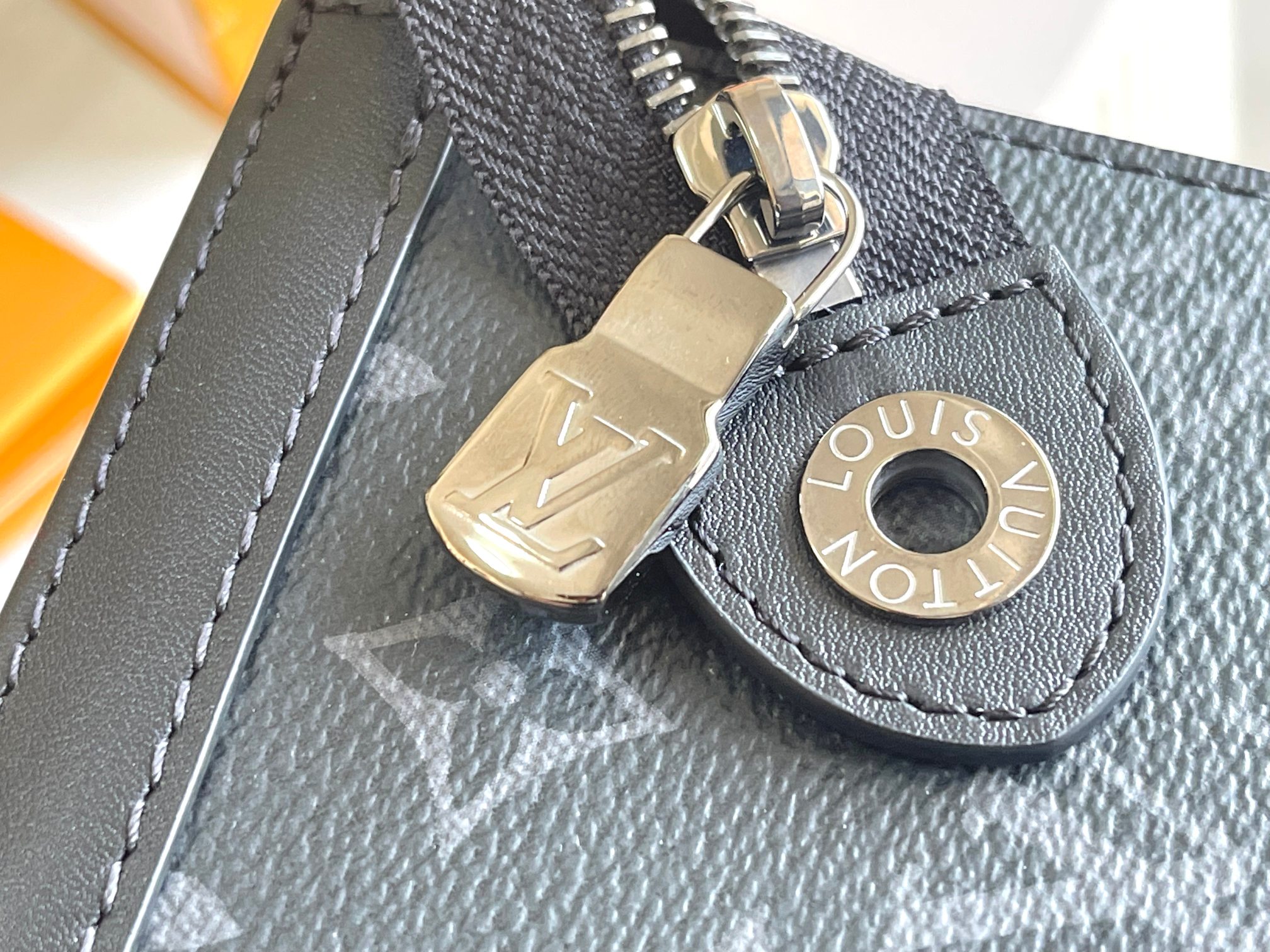 Louis Vuitton Haute Couture Classic Luxury Handbag Shoulder Crossbody 6