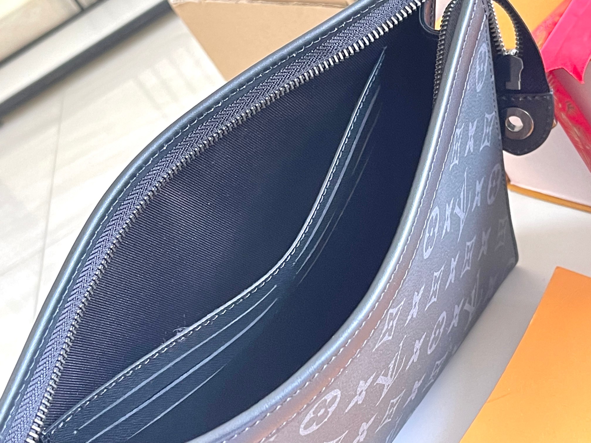Louis Vuitton Haute Couture Classic Luxury Handbag Shoulder Crossbody 9