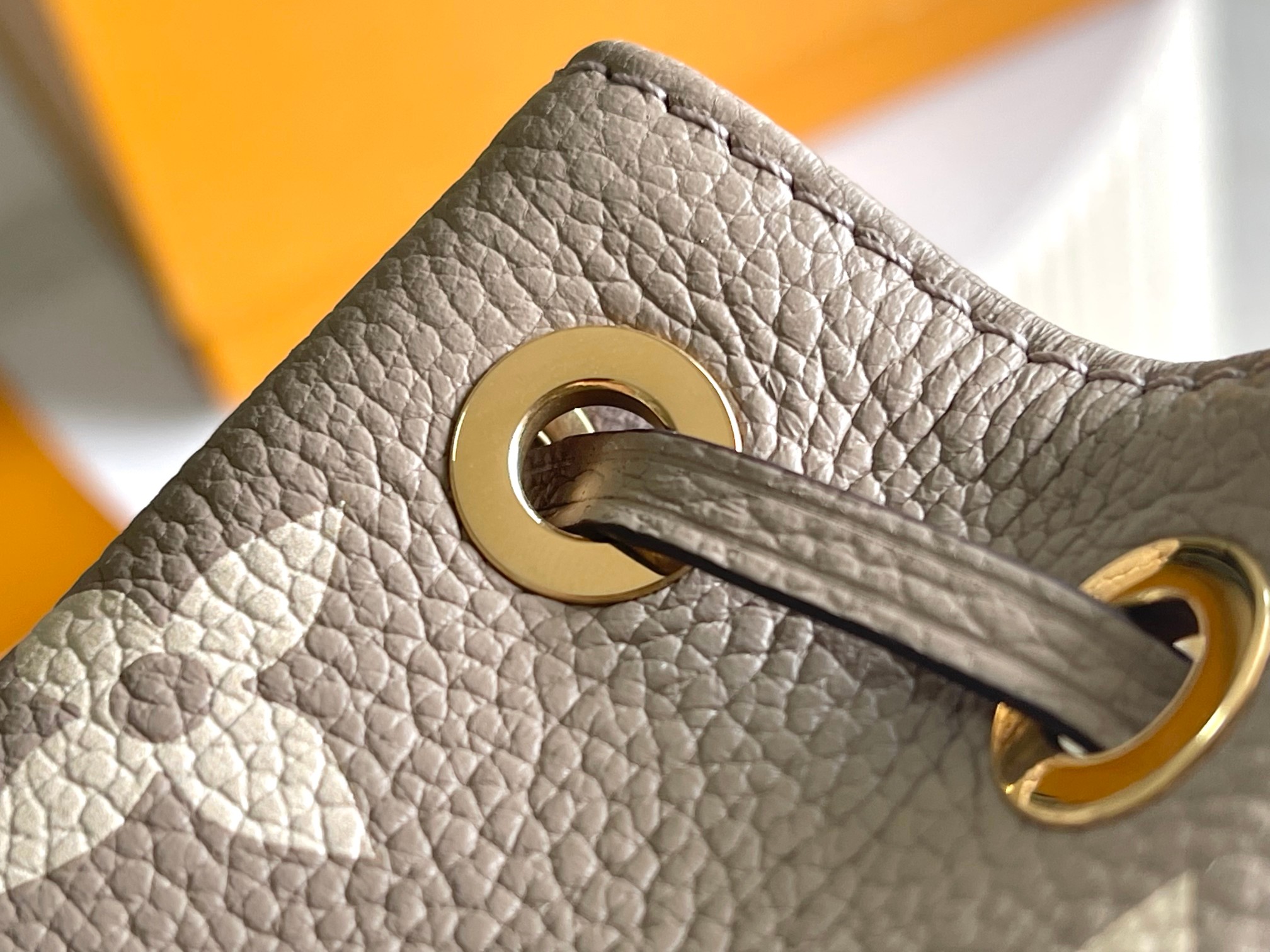 Louis Vuitton Gray Leather Bucket Bag, 13x16x10cm, M46291, Full Set 8 a1721550013491 8716