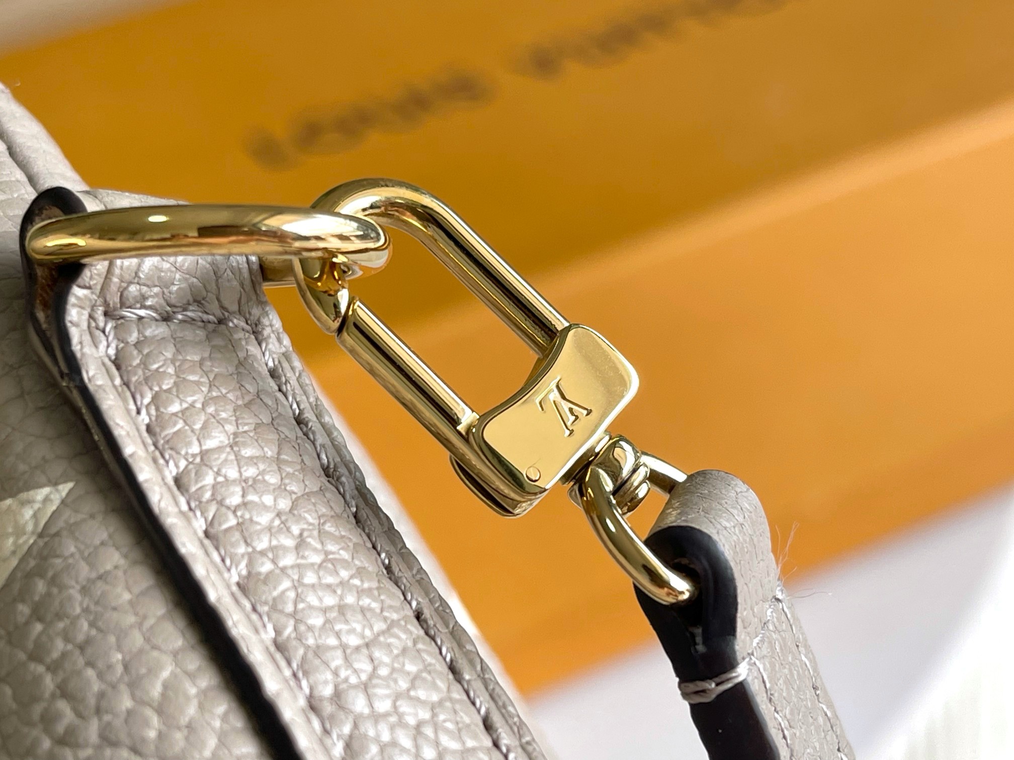 Louis Vuitton Gray Leather Bucket Bag, 13x16x10cm, M46291, Full Set 9 a1721550026492 5767