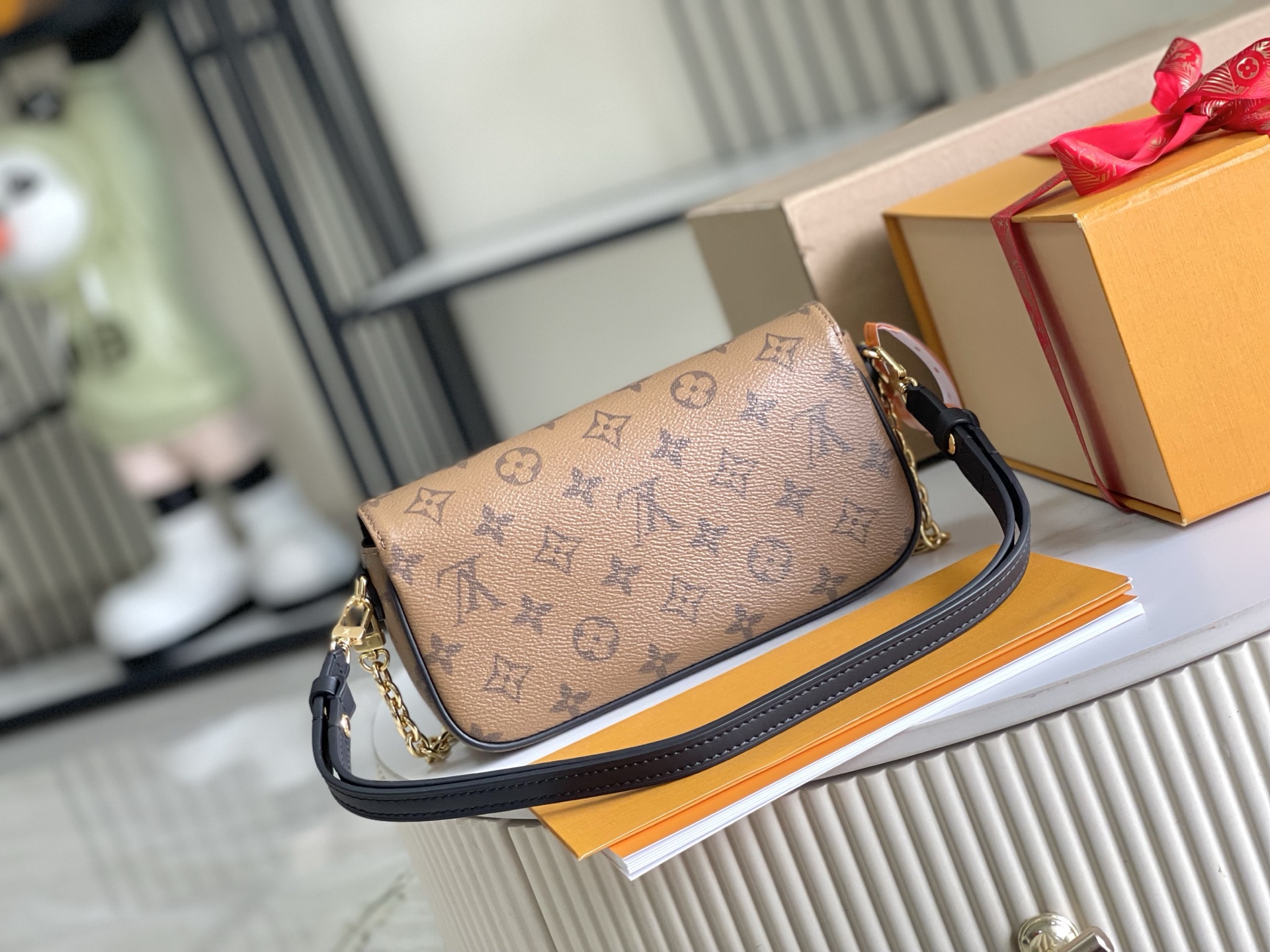 特級全鋼五金の高品質イタリアンレザー製ハンドバッグ