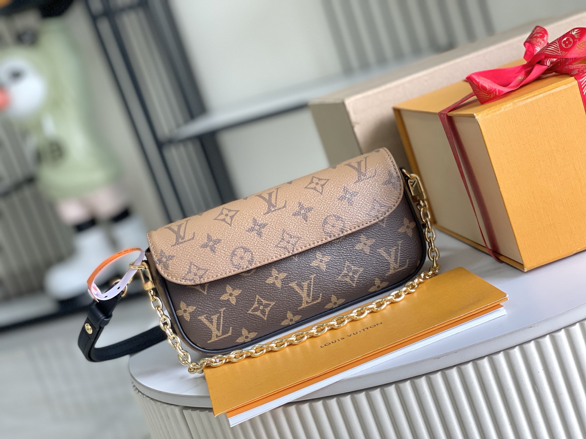 特級全鋼五金の高品質イタリアンレザー製ハンドバッグ