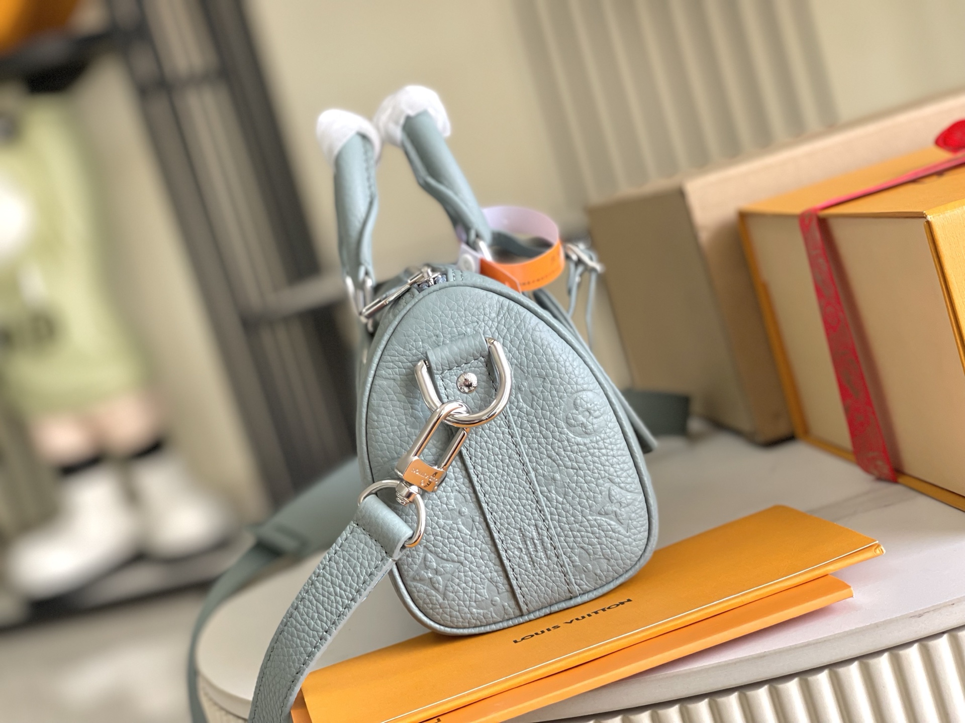 Louis Vuitton M13866 Blue Leather Handbag, 25x15x11cm, Full Set 4 i1750828194238 1262 0 2