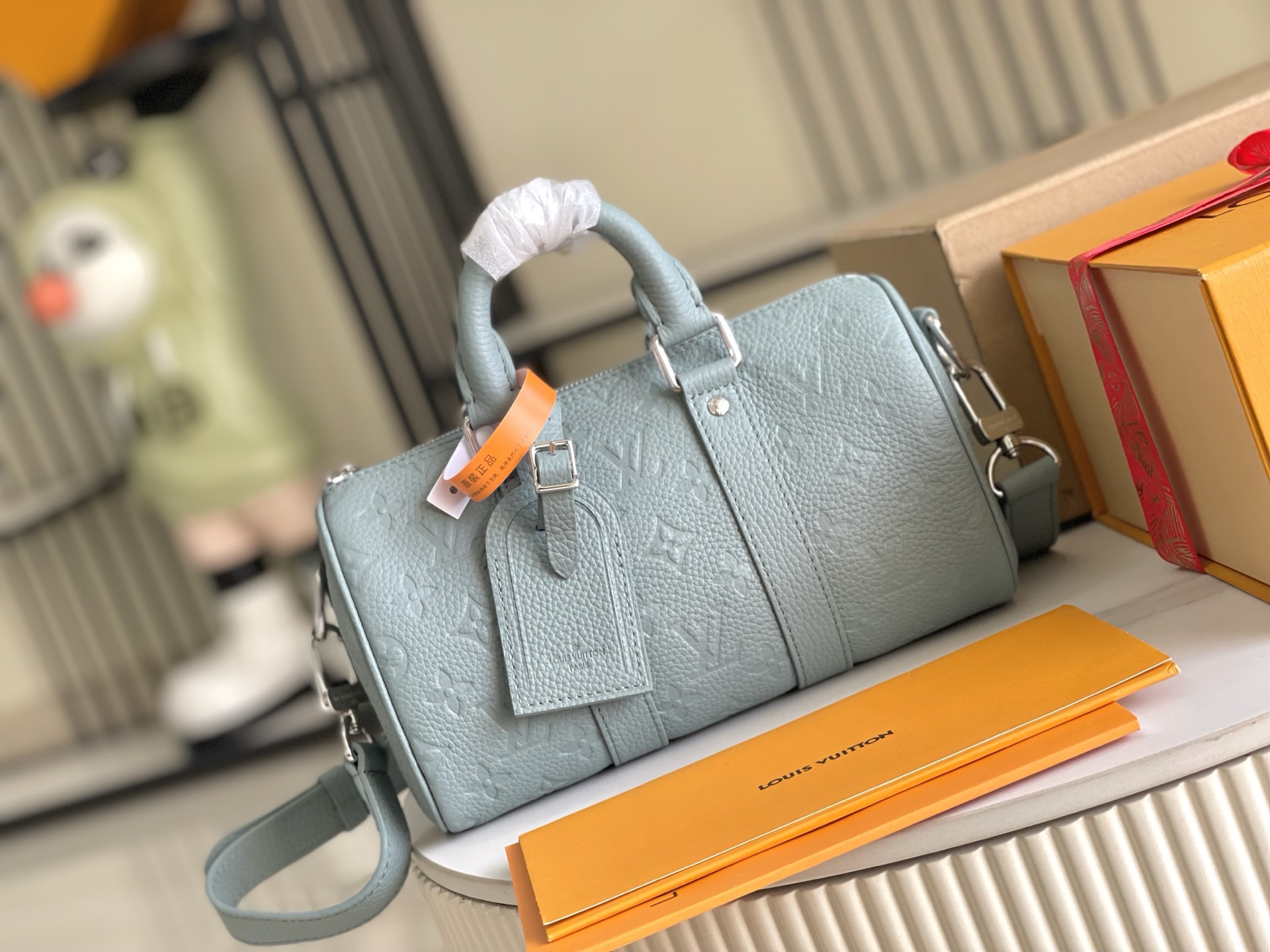 Louis Vuitton M13866 Blue Leather Handbag, 25x15x11cm, Full Set 3 i1750828194299 7973 0 1