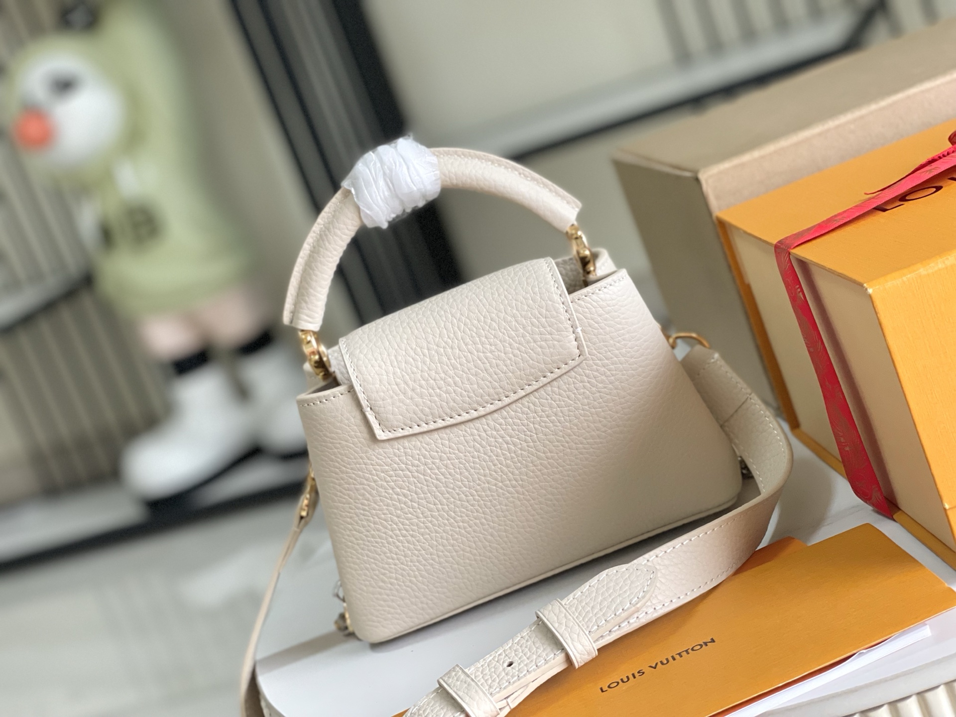 特级精品原厂皮米白迷你CapucinesBB手袋