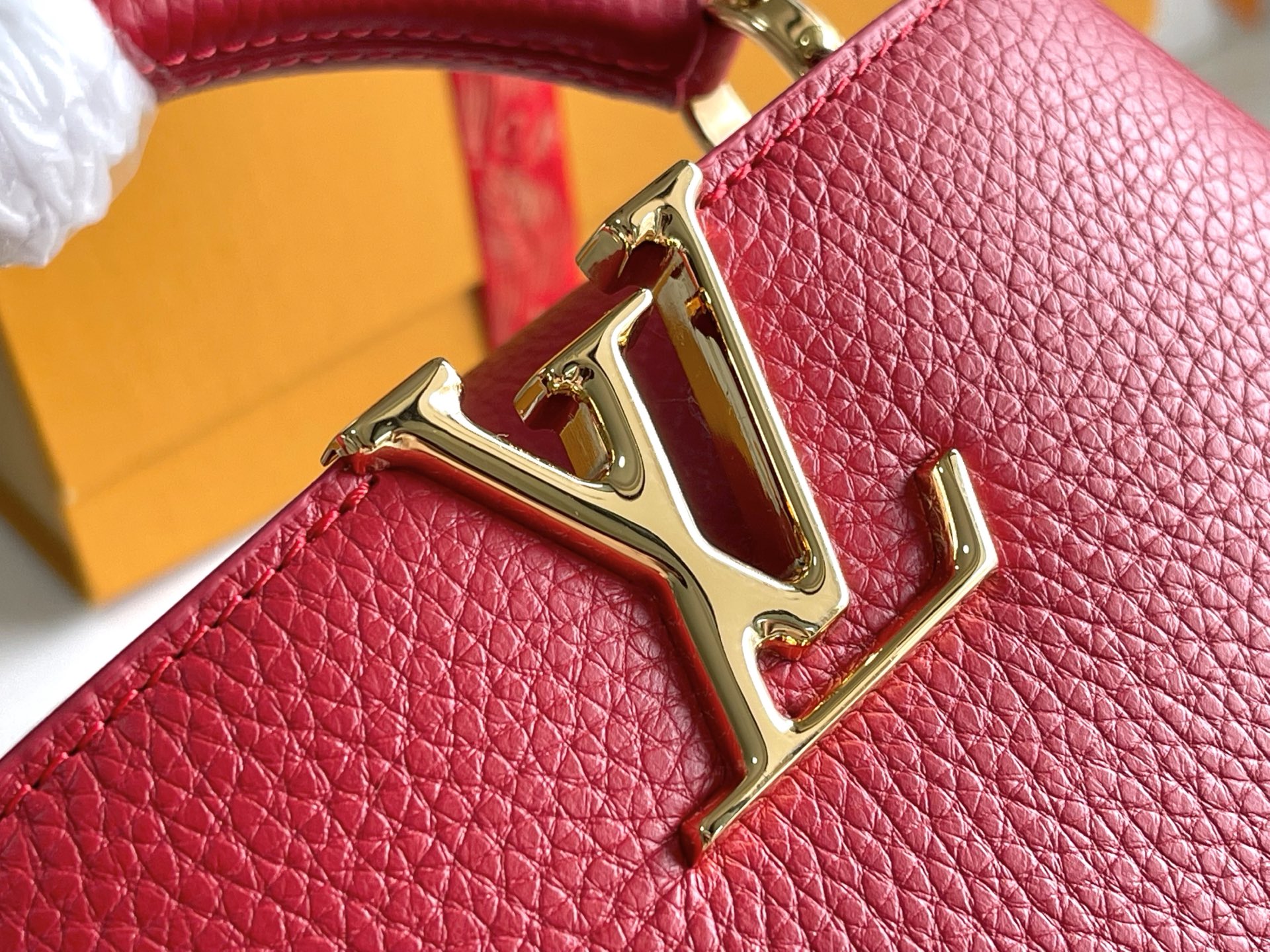 特级精品原厂皮红色迷你CapucinesBB手袋