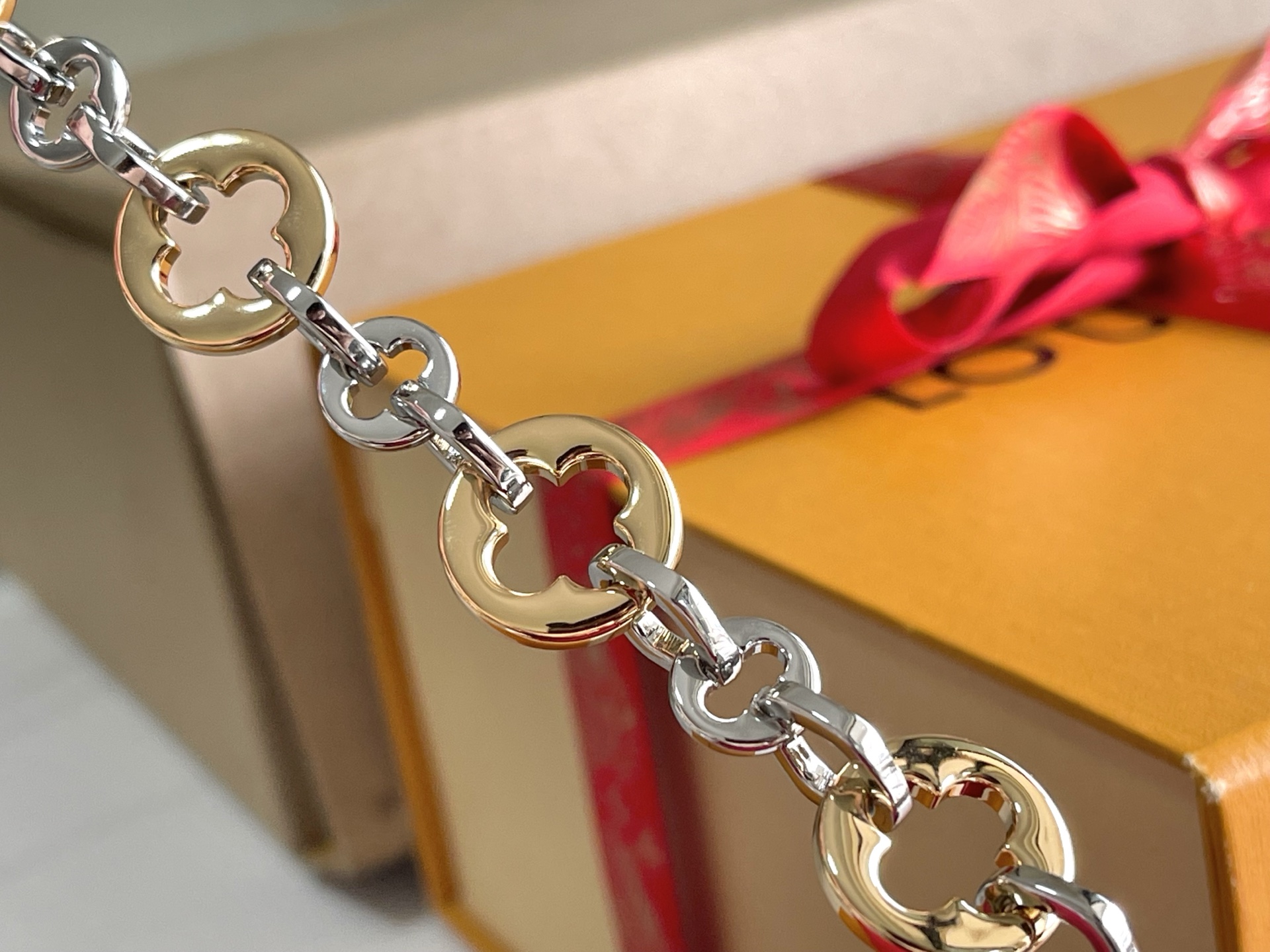 特级精品原厂皮红色迷你CapucinesBB手袋