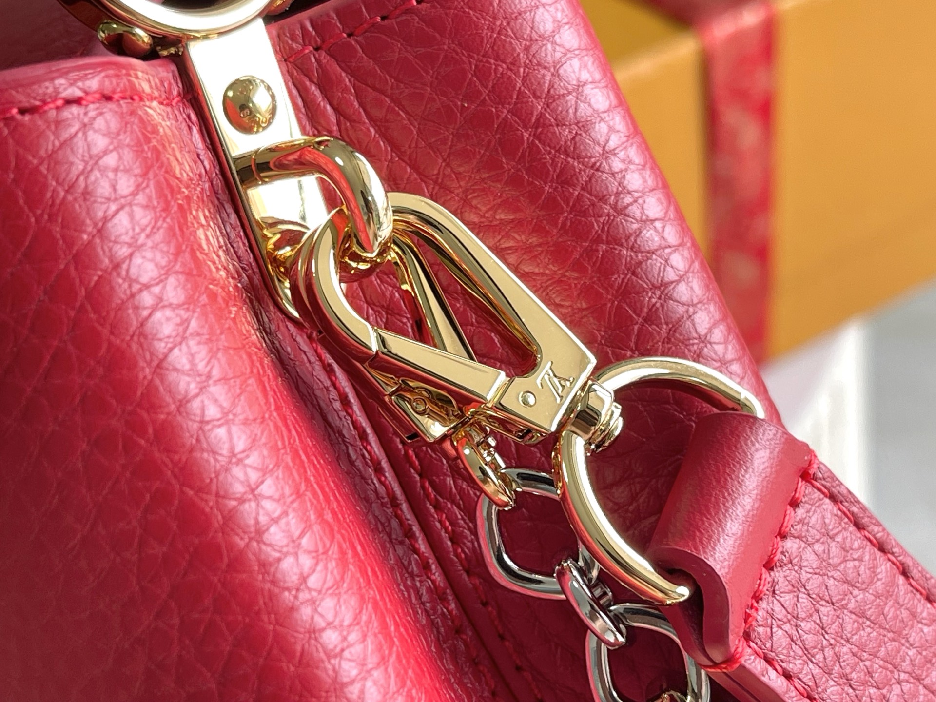 特级精品原厂皮红色迷你CapucinesBB手袋