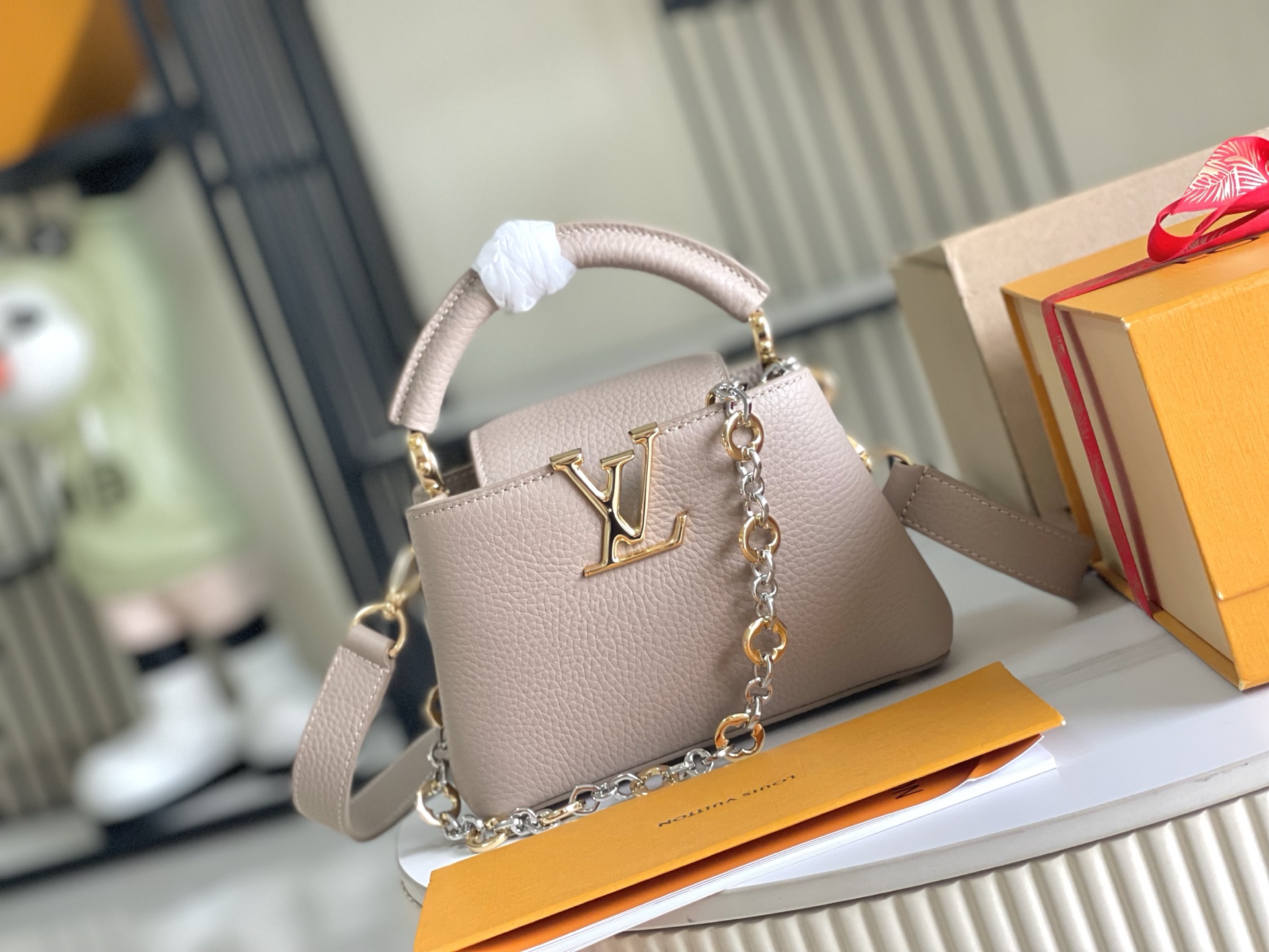 特级原厂皮灰色迷你CapucinesBB手袋