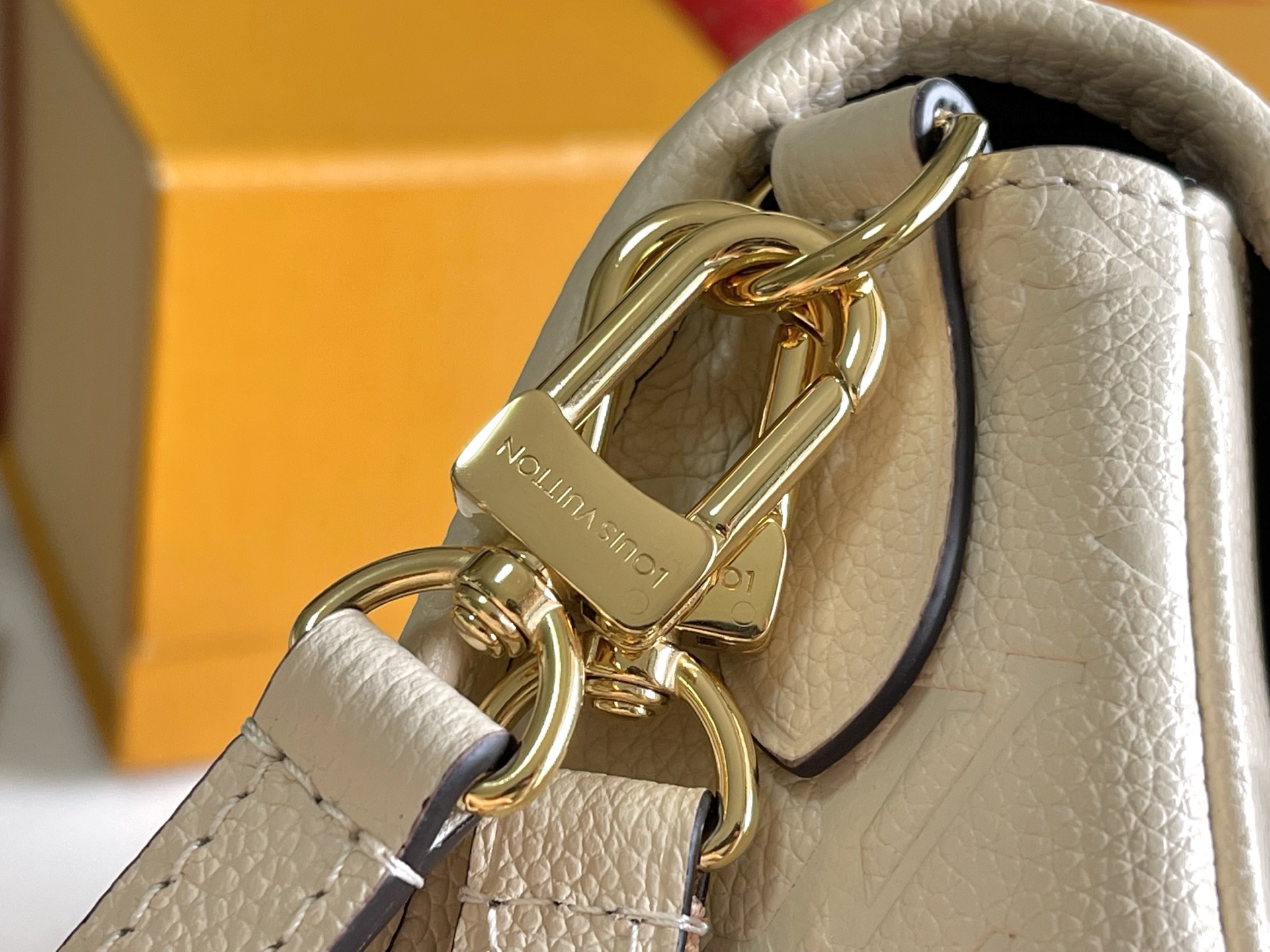 Louis Vuitton White Embossed Leather Shoulder Bag with Adjustable Strap 6 i1755323521031 9906 0 5