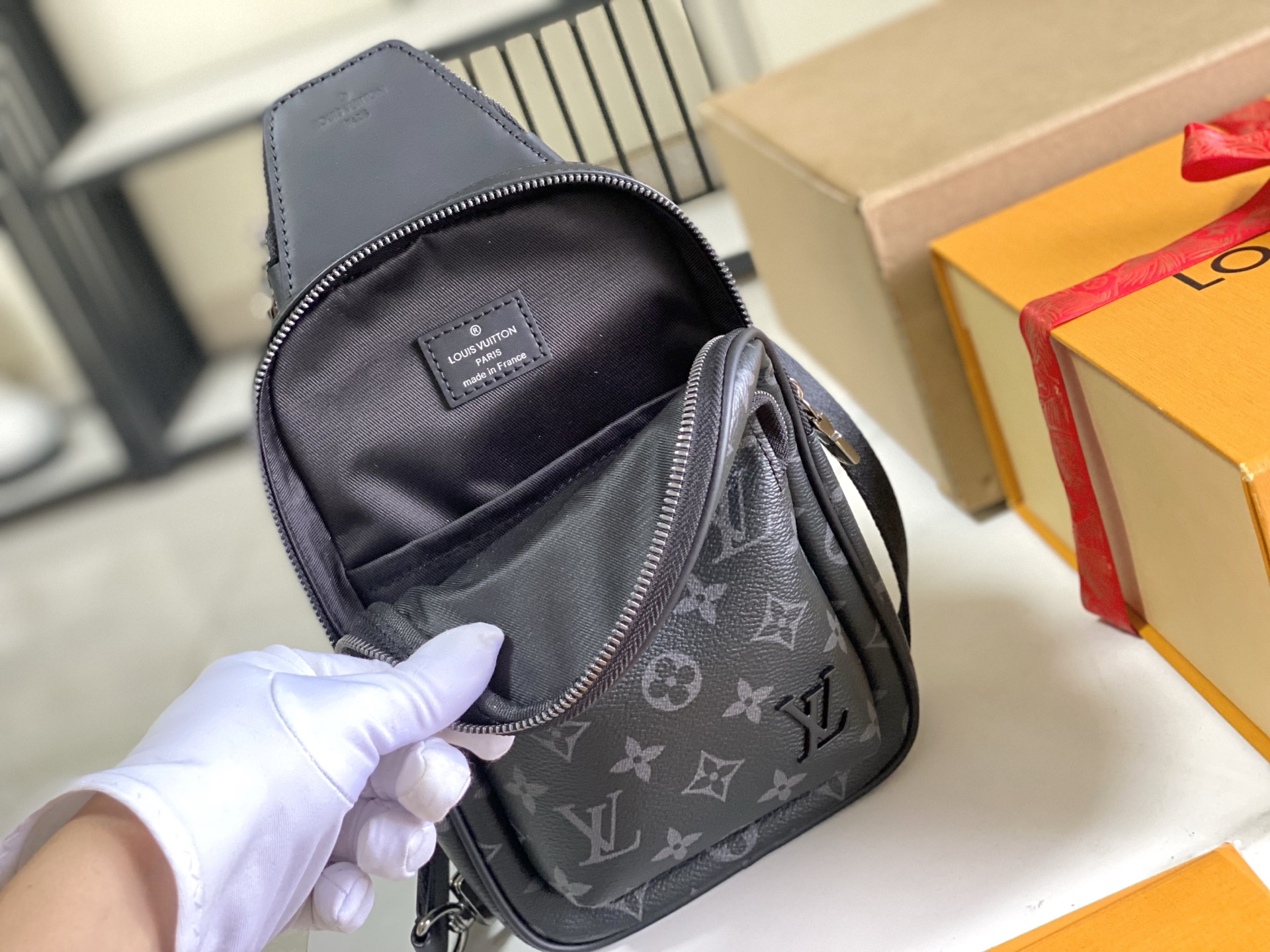 p780。（163c01 ）特级配全套包装【特级全钢五金 原厂皮】M47137（动态变码芯片版）皮料是意大利A级皮料是在于品质、五金、面料、手工、油边、A级出品、图片跟产品一致丶配全套包装.尺寸:16x33x6CM 