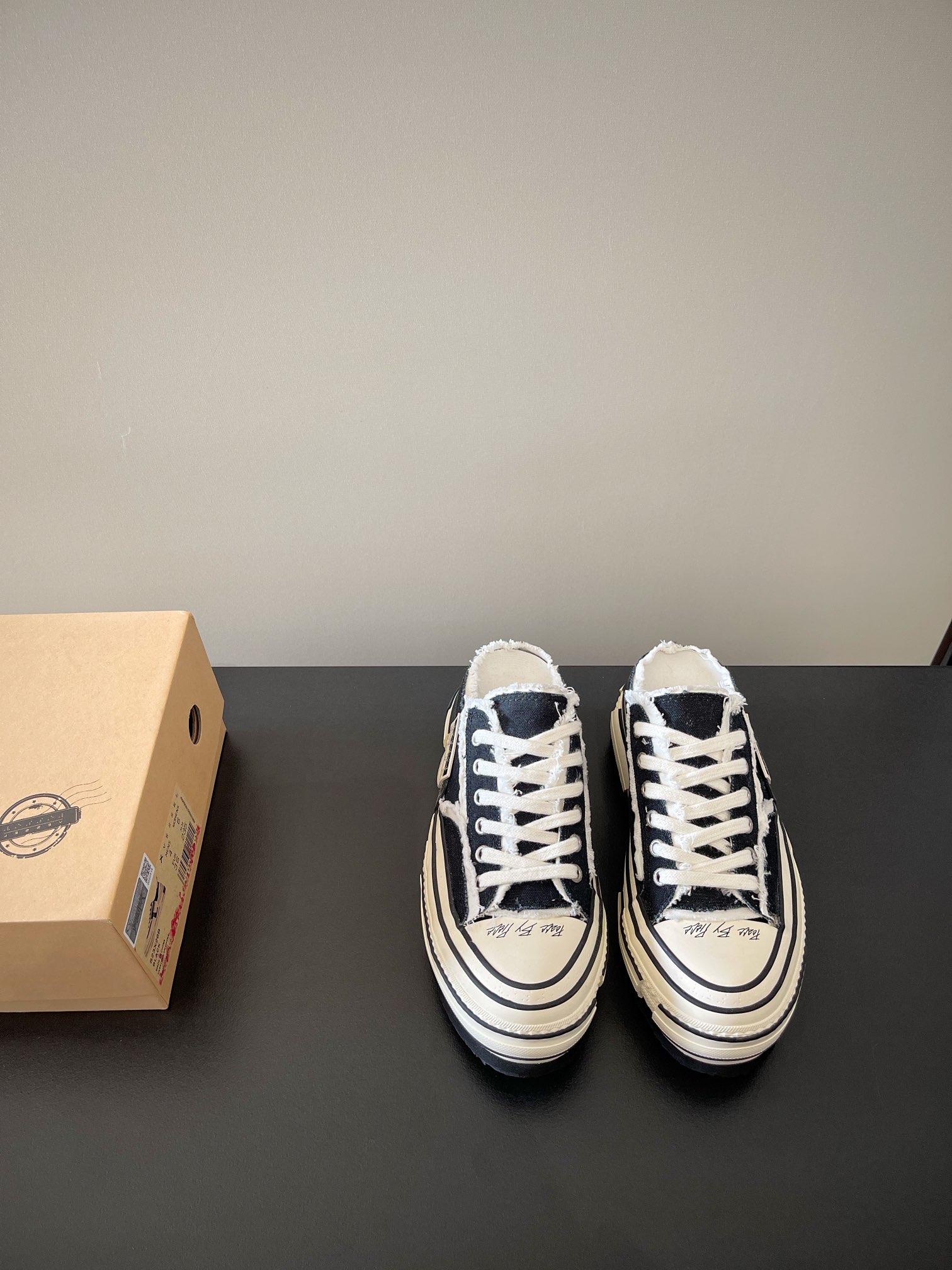 NO:164534,(Top upgraded version) Wu Jianhao Big Converse Beggar Latest thickened sole Original single channel goods Correct version Differentiate market currency version Double standard Wu Jianhao x Vessel Beggar vulcanized canvas shoes Wu Jianhao Xvessel series Original packaging Size: 36-45, casual shoes/sports shoes, converse, sneakers19860909（顶级升级版本） 吴建豪 大匡威 乞丐 最新加厚底 原单渠道货 正确版本 区别市场通货版本 双标 吴建豪 x Vessel 乞丐硫化帆布鞋吴建豪Xvessel系列 原版包装 码数:36-45,休闲鞋/运动鞋,converse,sneakers,Women's Shoes