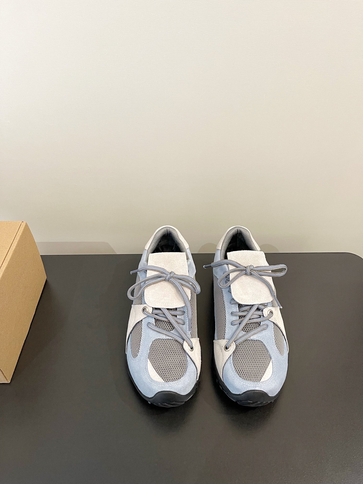 NO:165979,Negativethree (nt3) Korean designer brand functional sneakers original 1 to 1 copy fabric high mercerized Oxford breathable mesh footbed cowhide non-slip rubber outsole color sky blue, brown and black three colors available Size 35-40., casual shoes/sports shoes, sneakers, cowhide19860909Negativethree(nt3)韩国设计师品牌机能运动鞋 原版1比1复制 面料高丝光牛津 透气网里 垫脚牛皮 防滑橡胶大底 颜色天蓝.棕色.黑色三色可选 码数35-40.,休闲鞋/运动鞋,sneakers,cowhide,Women's Shoes