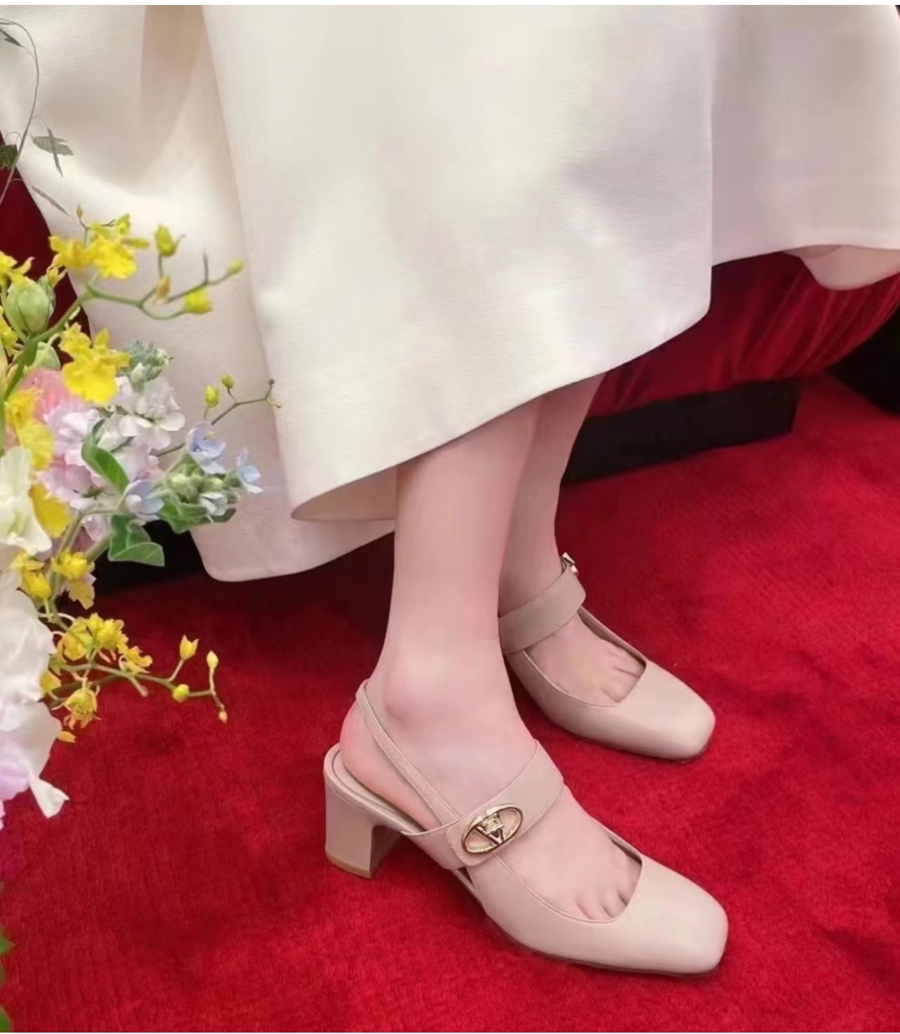 NO:266129,Pictures of footwear, high heels, sandals, high heels19860909上脚图,高跟鞋凉鞋,sandals,high heels,Women's Shoes