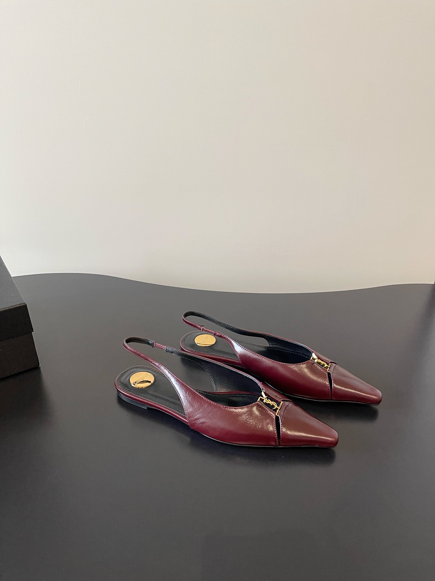 720YSL: S. Roland’s Stylish Logo Shoes with Imported Silk and Sheepskin, Real Leather Bottom – Size 35-39 - 图片 4