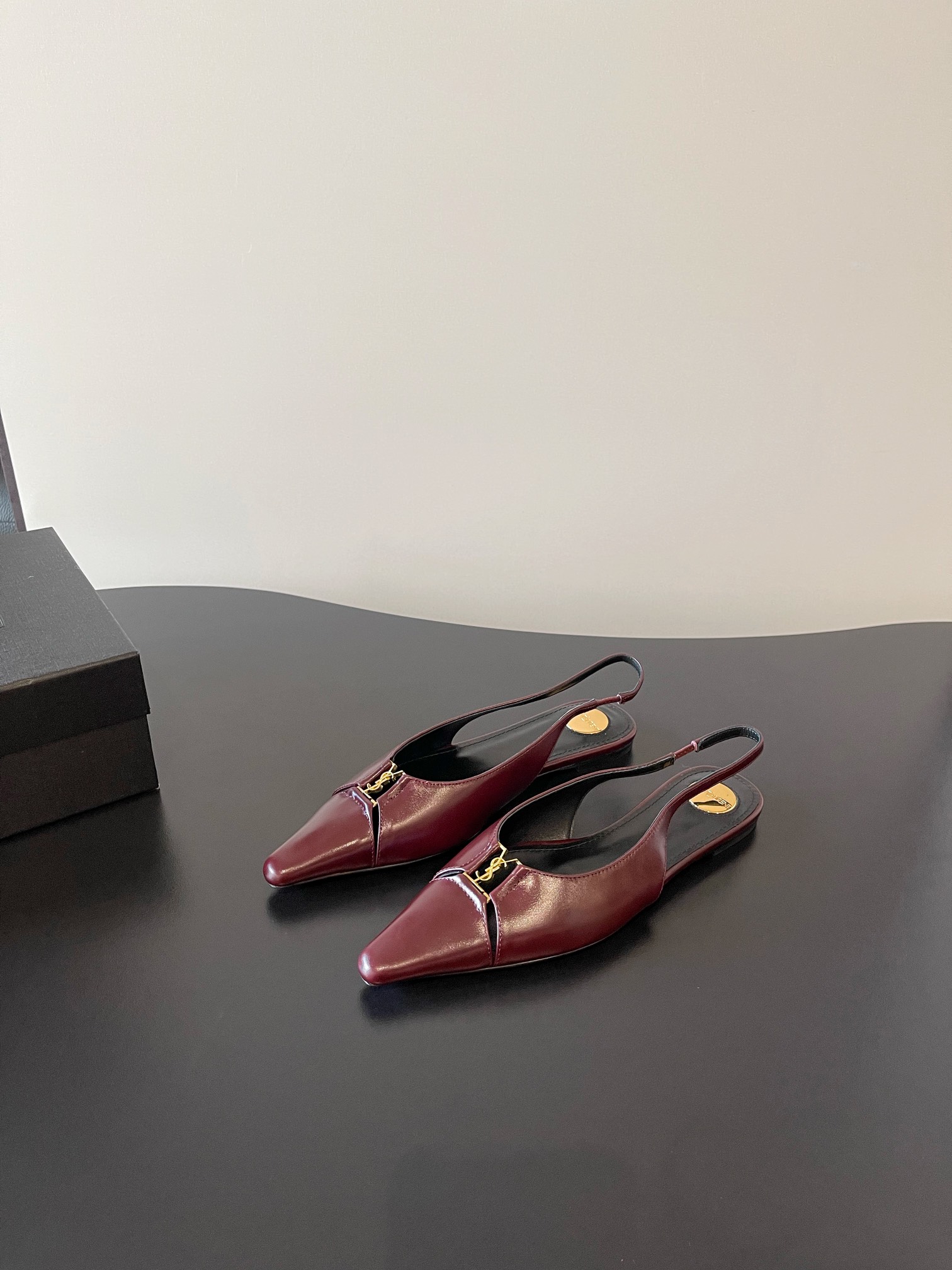 720YSL: S. Roland’s Stylish Logo Shoes with Imported Silk and Sheepskin, Real Leather Bottom – Size 35-39 - 图片 3