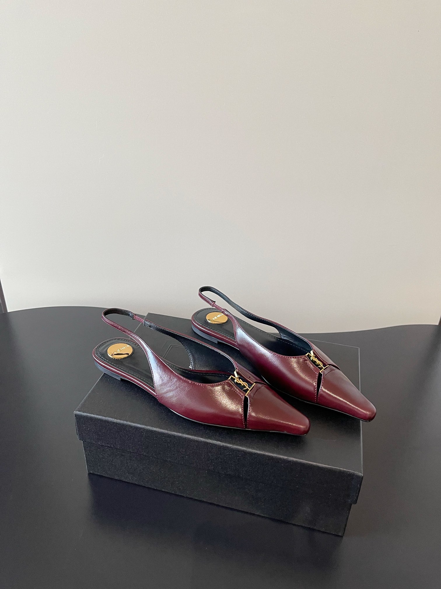 720YSL: S. Roland’s Stylish Logo Shoes with Imported Silk and Sheepskin, Real Leather Bottom – Size 35-39 - 图片 6