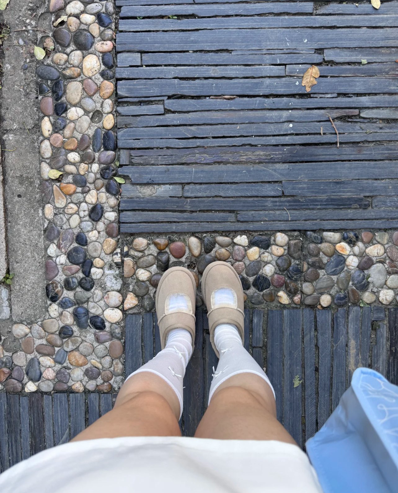 NO:593045,Upper foot picture, half-flop furry shoes19860909上脚图,半拖毛毛鞋,Women's Shoes