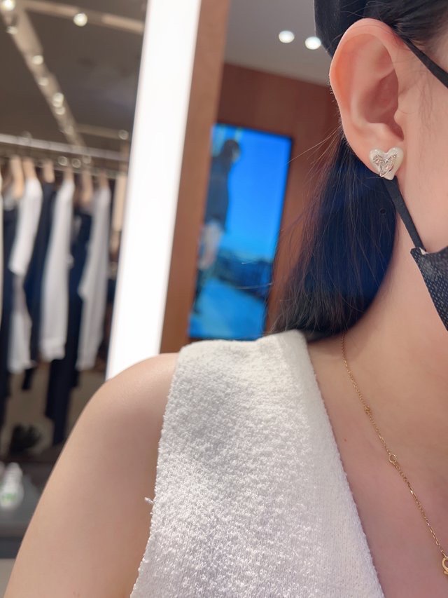 Vivienne Westwood 新品上架西太后耳钉