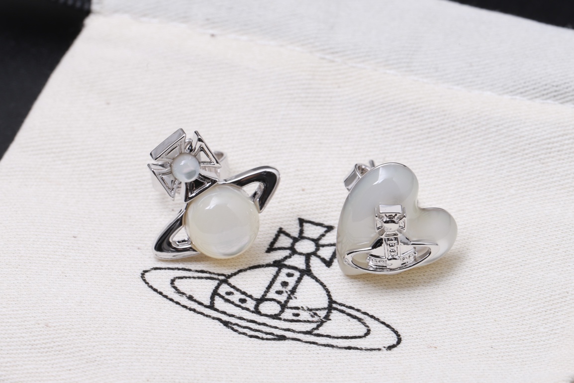 Vivienne Westwood 新品上架西太后耳钉