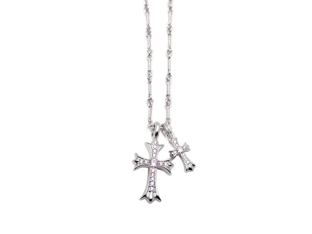 Chrome Hearts 𝐂𝐡𝐫𝐨𝐦𝐞 𝐡𝐞𝐚𝐫𝐭𝐬克罗心 镀18K白双十字架粉钻项链 材质925采用真空电镀保色时间持久 版本 18k对版字印 镶嵌方法都一致