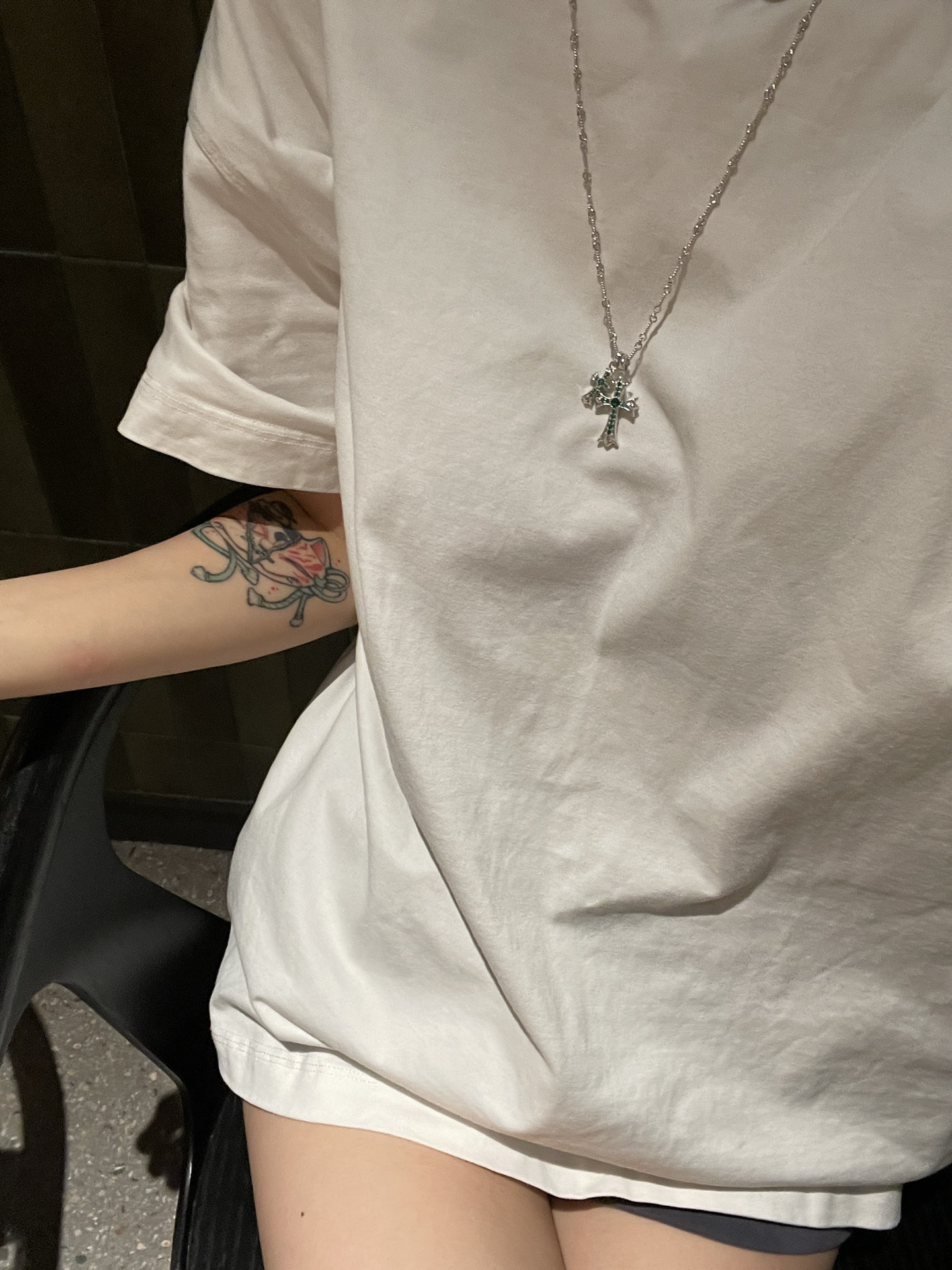 Chrome Hearts 𝐂𝐡𝐫𝐨𝐦𝐞 𝐡𝐞𝐚𝐫𝐭𝐬克罗心 镀18K白双十字架绿钻项链 材质925采用真空电镀保色时间持久 版本 18k对版字印 镶嵌方法都一致