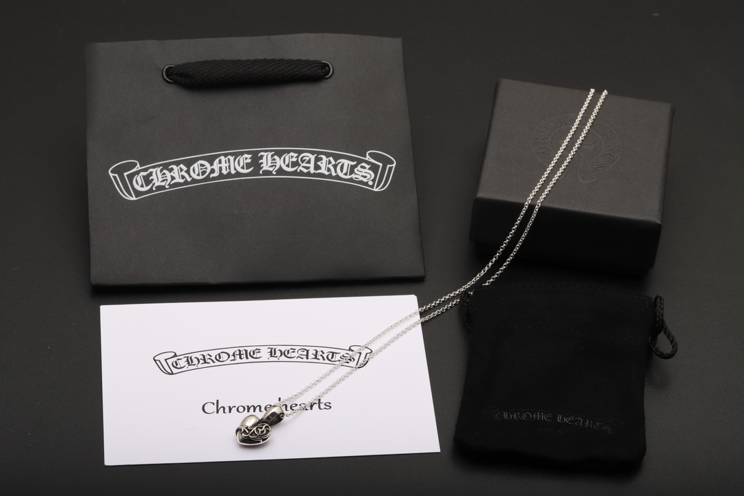 Chrome Hearts 𝐂𝐡𝐫𝐨𝐦𝐞 𝐡𝐞𝐚𝐫𝐭𝐬