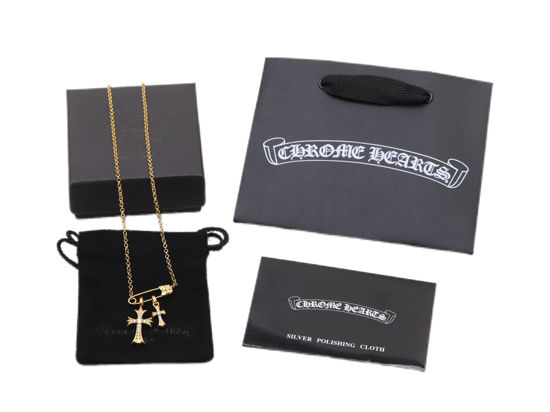 Chrome Hearts 𝐡𝐞𝐚𝐫𝐭𝐬 克罗心
