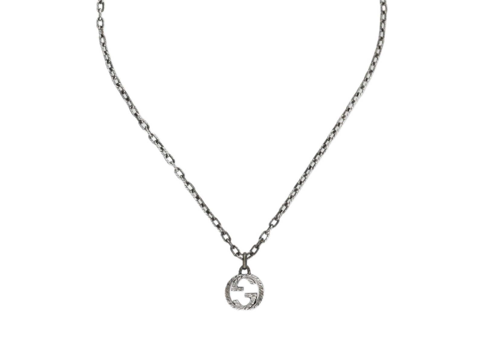 NO:106858,Gucci Interlocking series weaving old G-style necklace. The most popular classic necklace has real shot effect. The upper body effect is very good. The style and print are consistent, the jewelry is boutique, gucci, necklace19860909Gucci Interlocking系列织纹做旧G款项链 最热门的经典款项链了实拍效果 上身效果非常的赞 版型字印一致对版,饰品精品,gucci,necklace,Jewelry