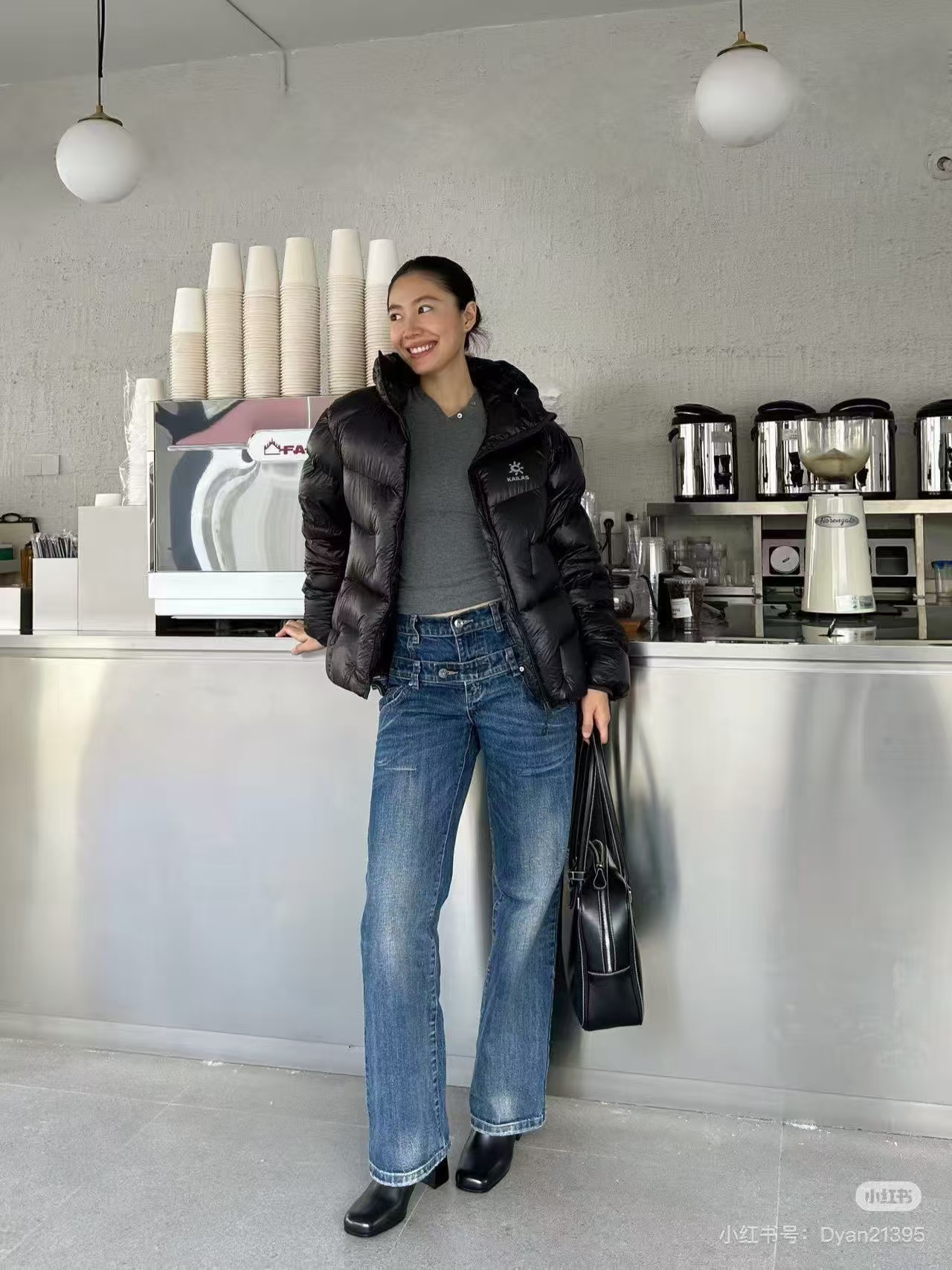 _dCZ9soiAyAFYXQeD3dd-x4mbTax6IY7wC13dIMw