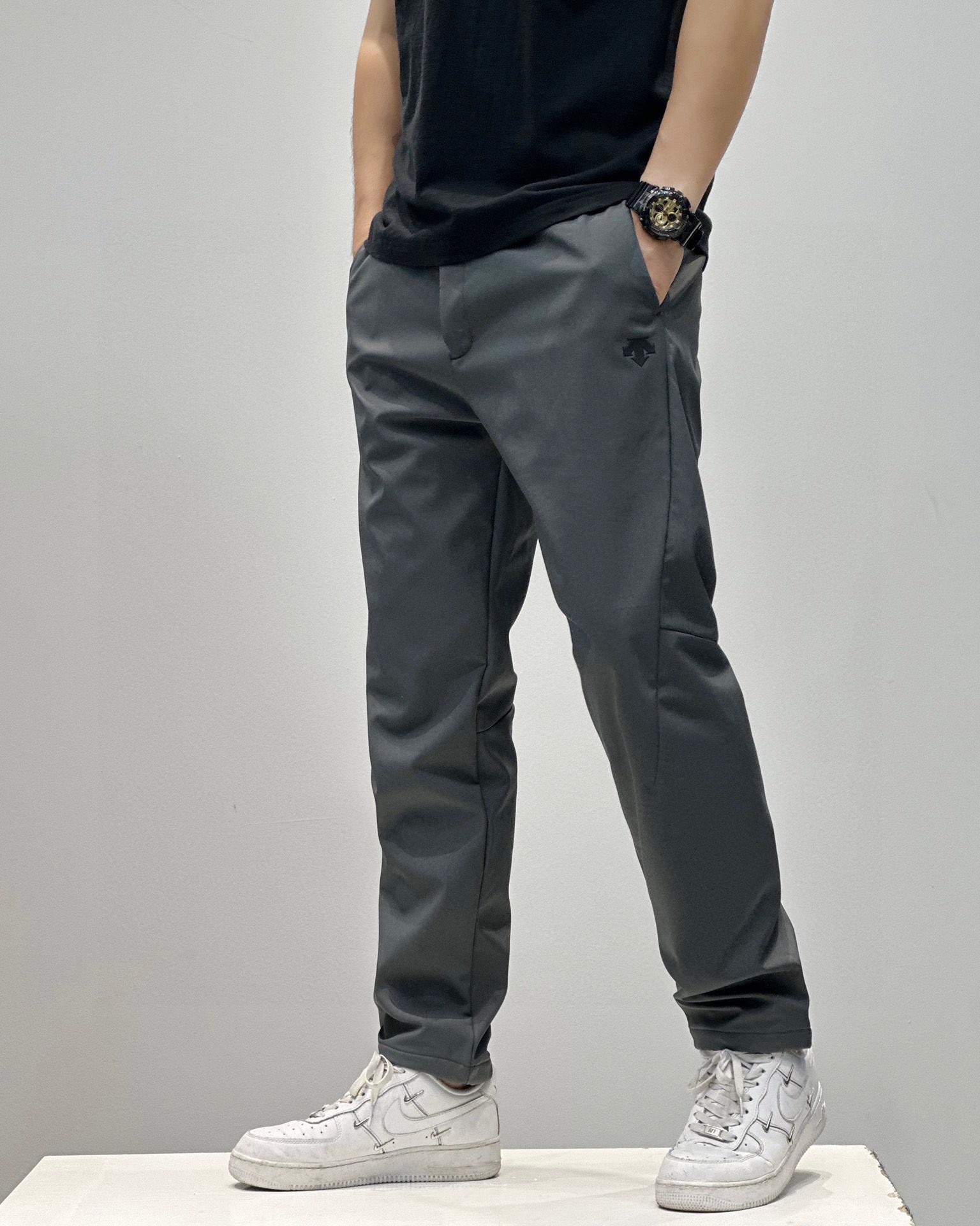 Descente Men's Urban Commute Business Casual Sports Pants - Autumn New Collection