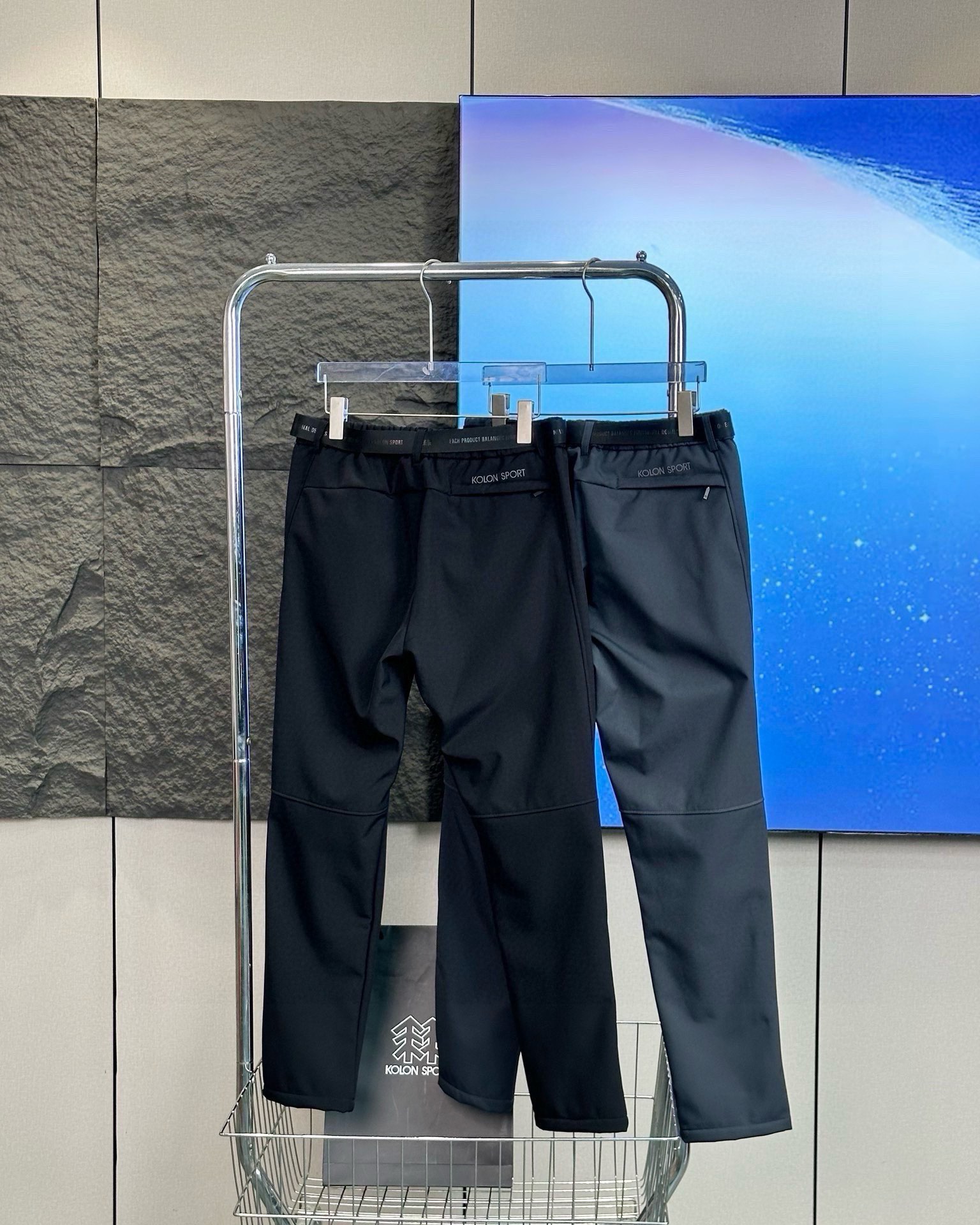 Alternative view of Belt 01320