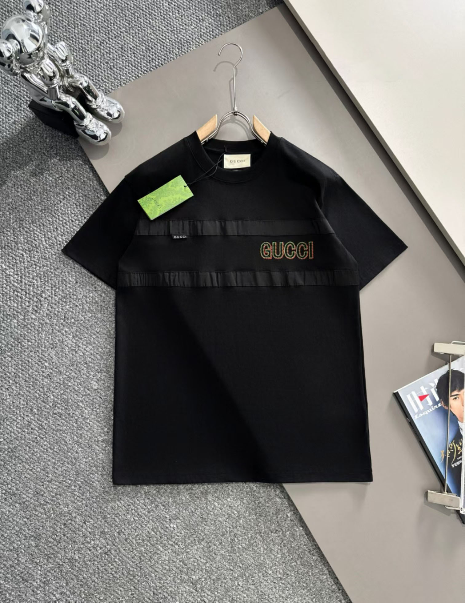 Gucci Odzież T-Shirt Czarny Biały Hafty Bawełna Wiosenna kolekcja