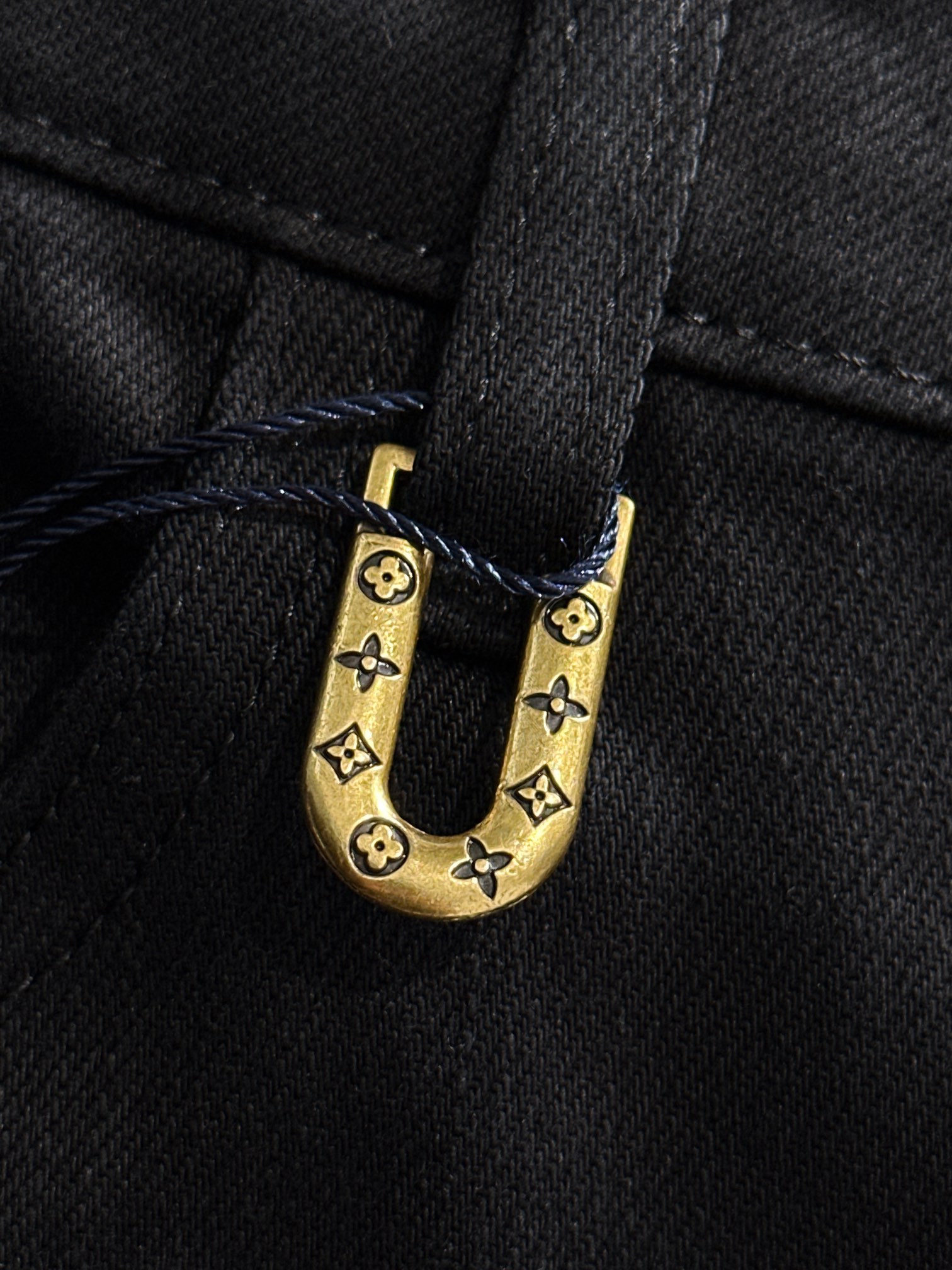 Louis Vuitton LV2025四季款修身牛仔裤长裤 采用进口客供日本Denim平纹棉质牛仔面料梭织生产