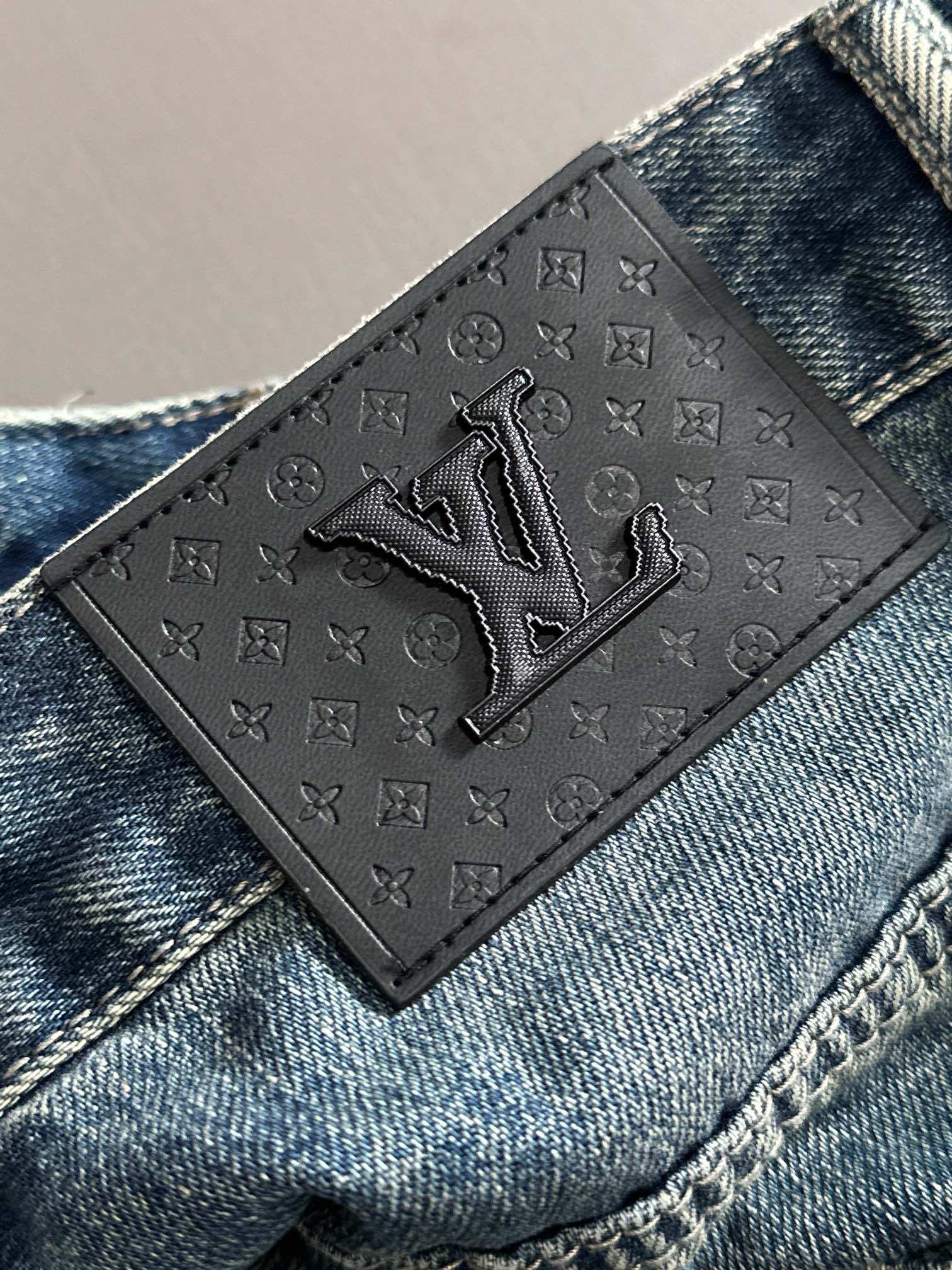 Louis Vuitton Straight Leg Denim Jeans - Modern Fit, Comfortable & Stylish 5 a1752668077833 2724