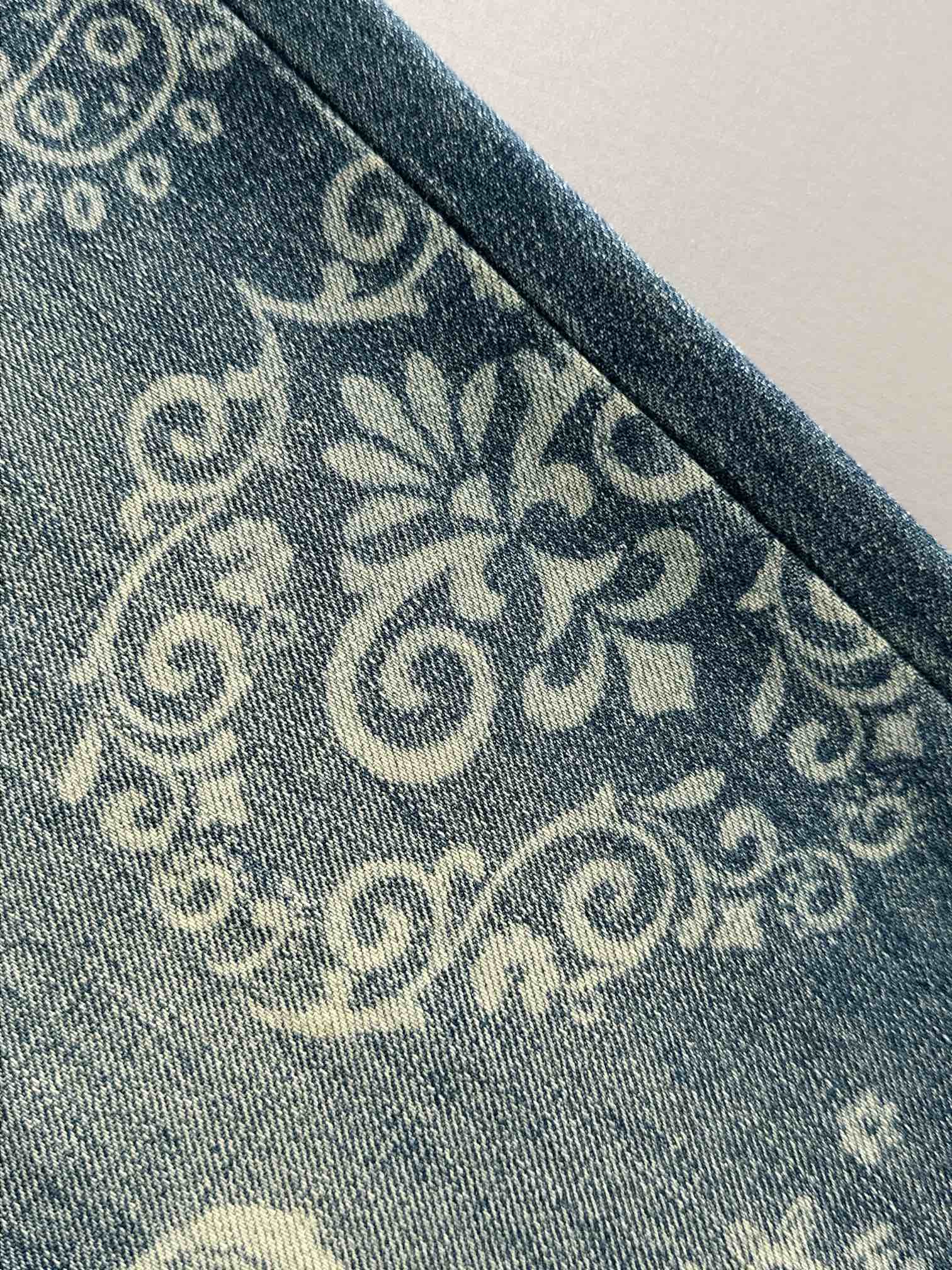 Chrome Hearts Straight-Leg Jeans, Classic Denim for All Seasons, Sizes 28-40 4 a1752668214419 8742