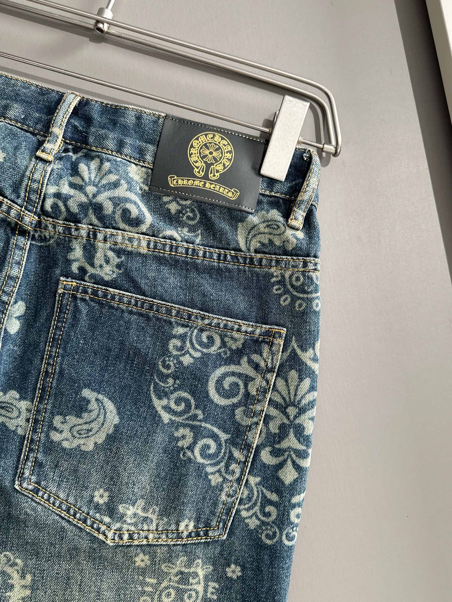 Chrome Hearts Straight-Leg Jeans, Classic Denim for All Seasons, Sizes 28-40 6 a1752668220123 6466