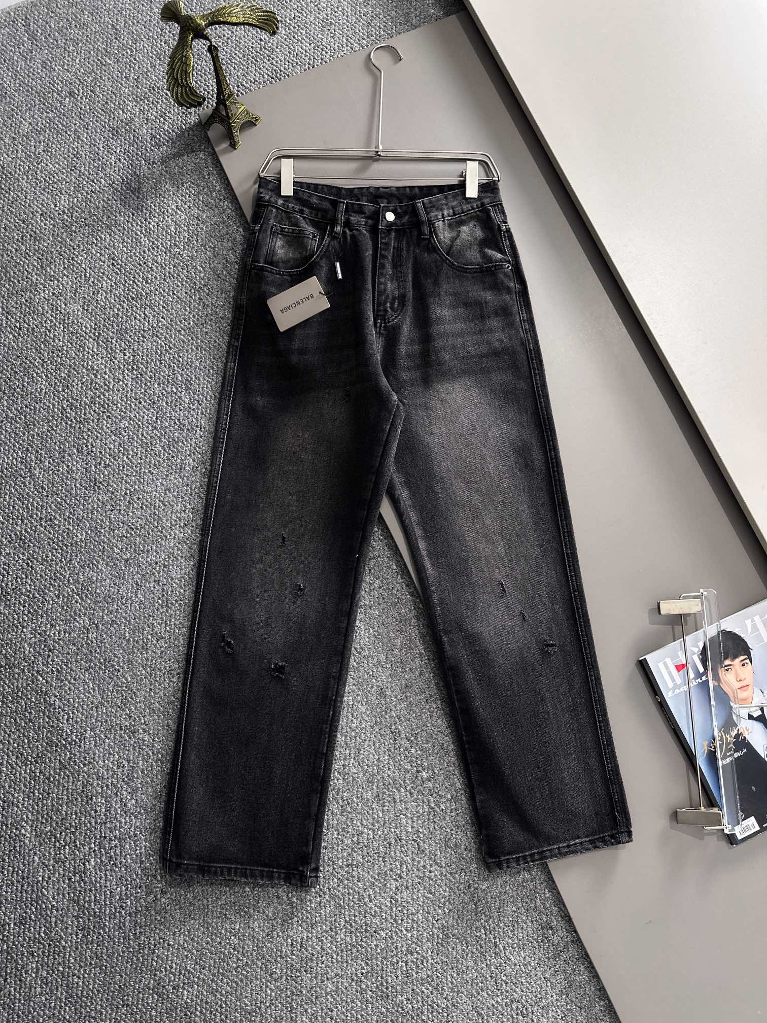 P180 Balenciaga 2025 cuatro estaciones, jeans holgados de corte recto, ¡la moda dentro de la moda! Muchos bloggers de m…