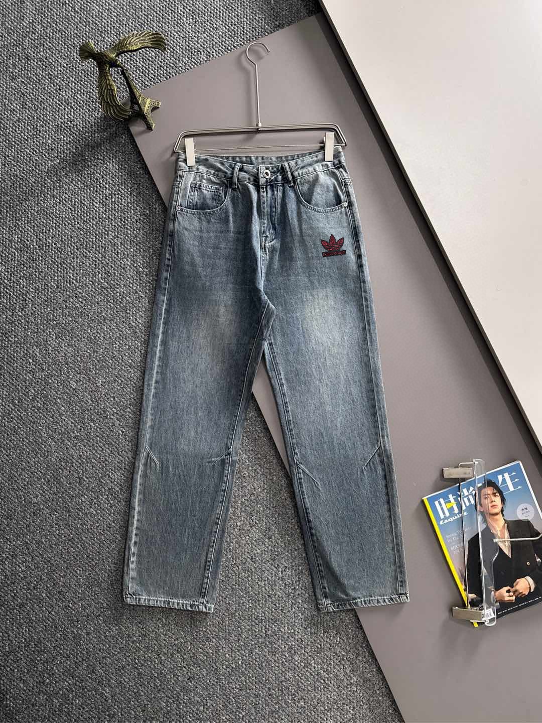 P180 París Trébol 2025 Otoño/Invierno pantalones vaqueros de corte holgado y recto, ¡la moda dentro de la moda! Muchos …