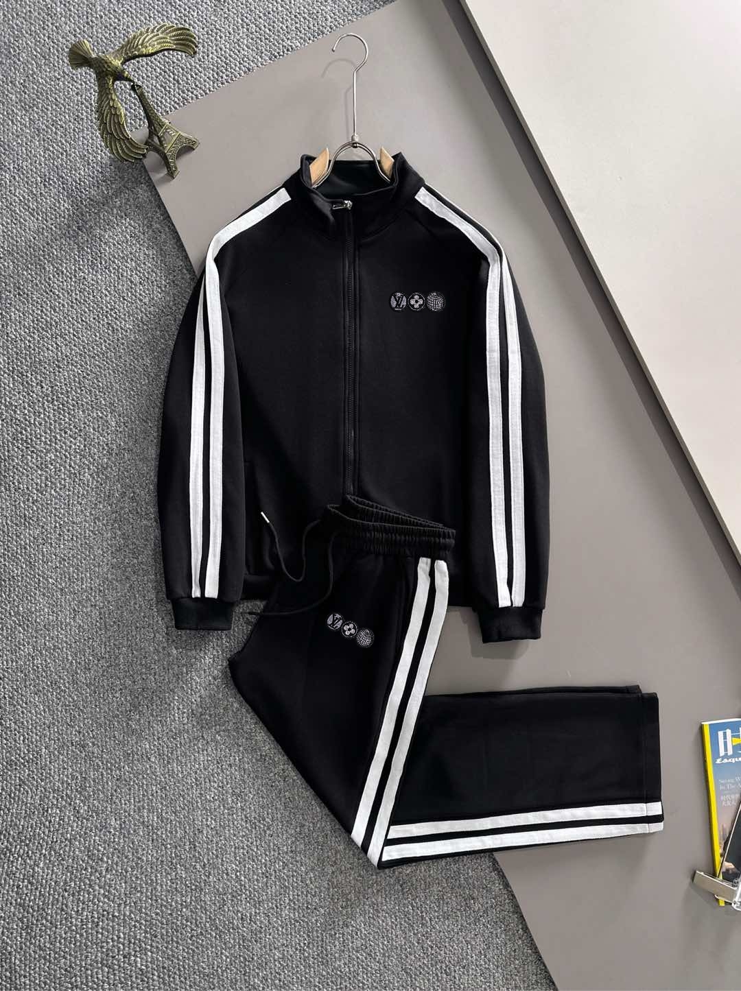 ¡P360 LV2025 otoño e invierno nuevo traje casual de industria pesada se produce en versión alta! La versión superior de…